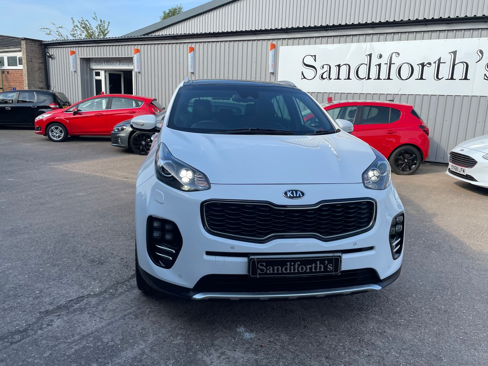 Kia Sportage 2.0 CRDi GT-Line S SUV 5dr Diesel Auto AWD Euro 6 (182 bhp)Only 38k 7 Dealer Services 5dr Automatic 2017