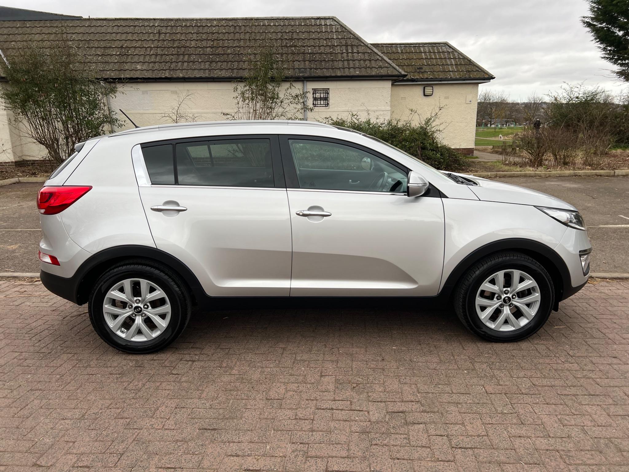 Kia Sportage 1.7 CRDi EcoDynamics 2 2WD Euro 6 (s/s) 5dr 5dr Manual 2015
