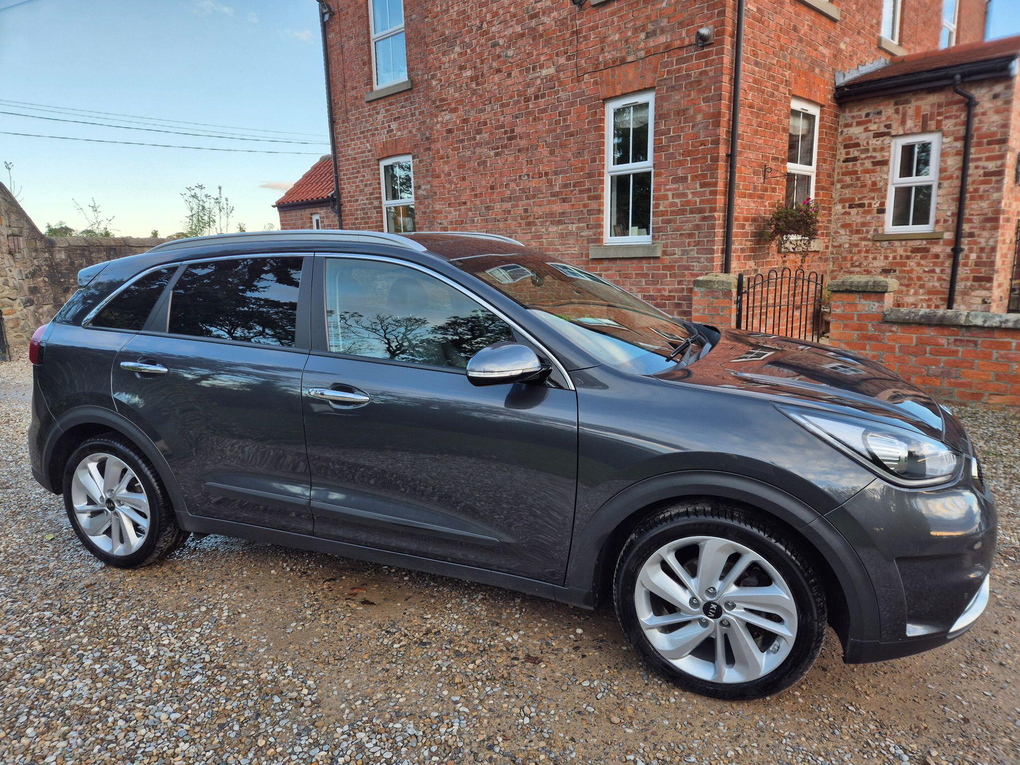 Kia Niro 1.6h GDi 4 DCT Euro 6 (s/s) 5dr ( 16in Alloy) 5dr Automatic 2019