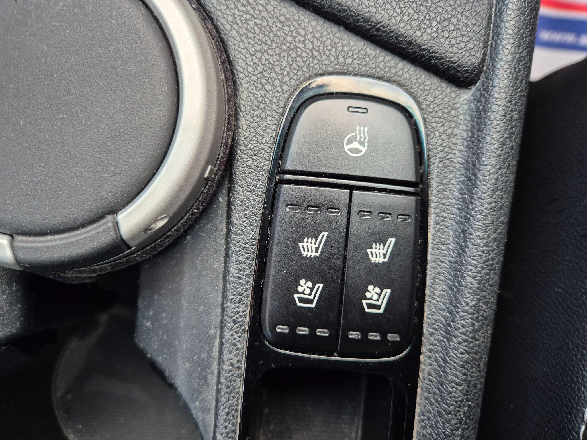 Kia Niro 1.6h GDi 4 DCT Euro 6 (s/s) 5dr ( 16in Alloy) 5dr Automatic 2019