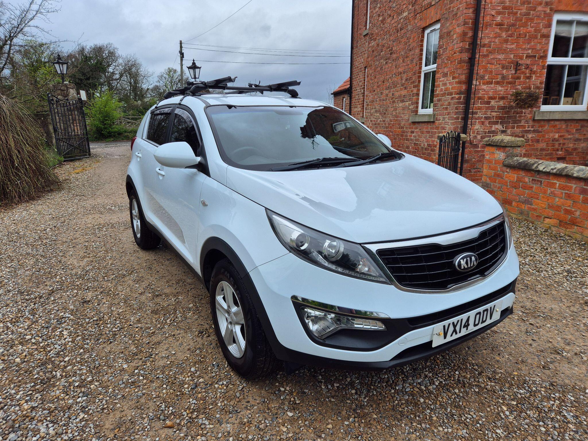 Kia Sportage 1.6 GDi 1 2WD Euro 5 5dr 5dr Manual 2014