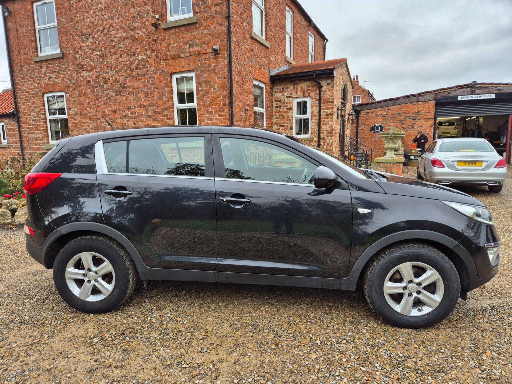 Kia Sportage 1.6 GDi 1 2WD Euro 5 5dr 5dr Manual 2014