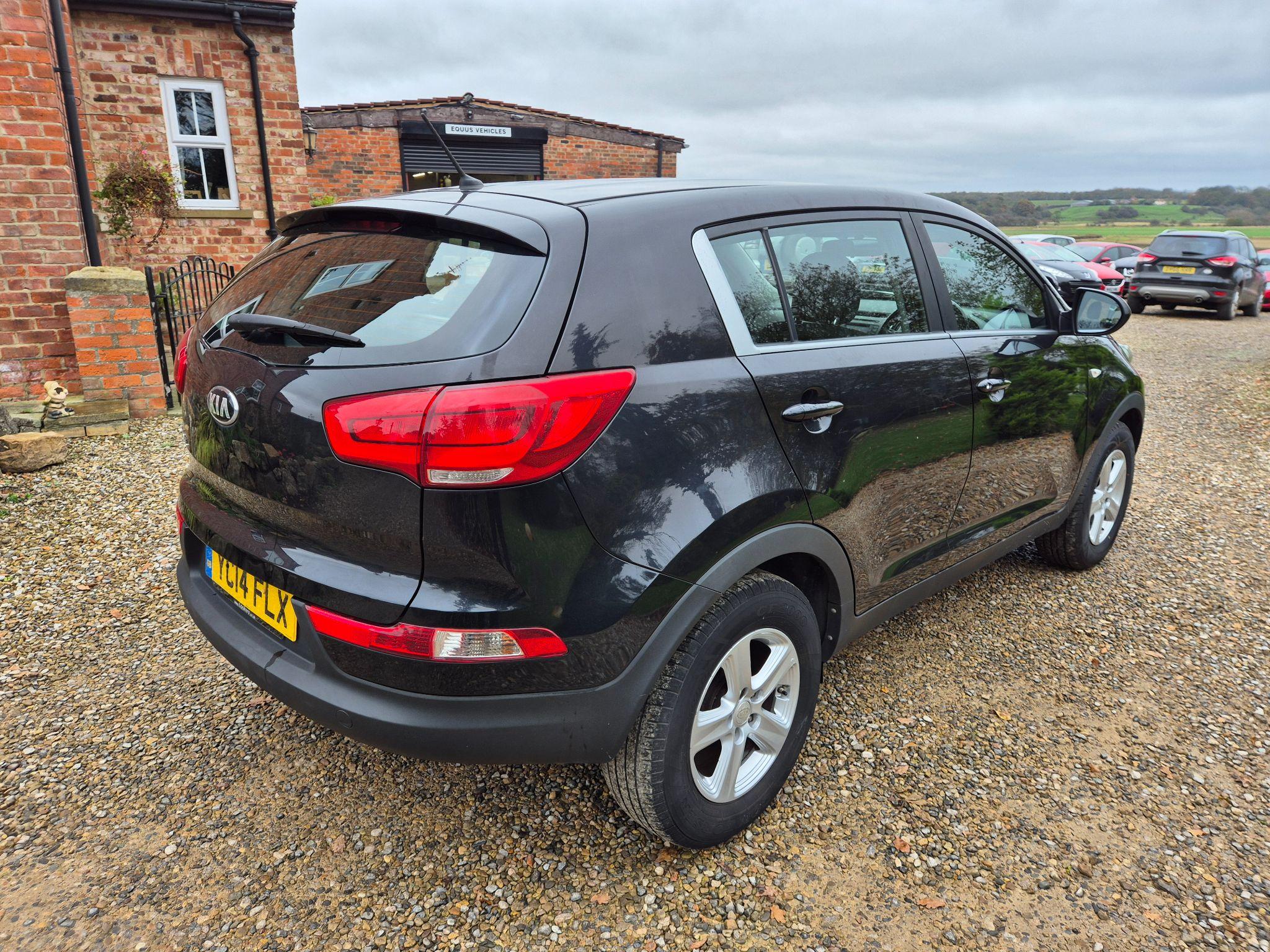 Kia Sportage 1.6 GDi 1 2WD Euro 5 5dr 5dr Manual 2014