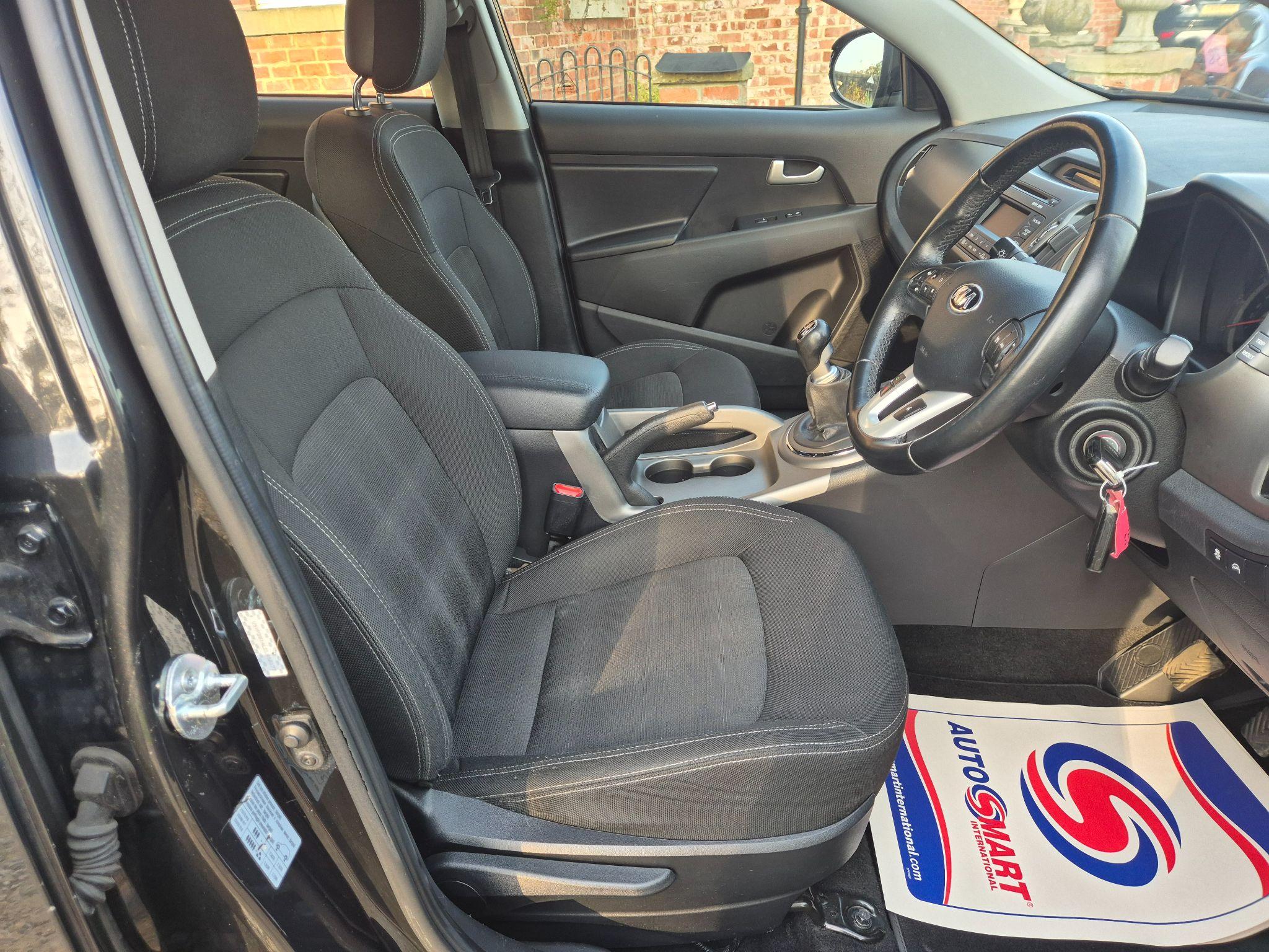 Kia Sportage 1.6 GDi 1 2WD Euro 5 5dr 5dr Manual 2014