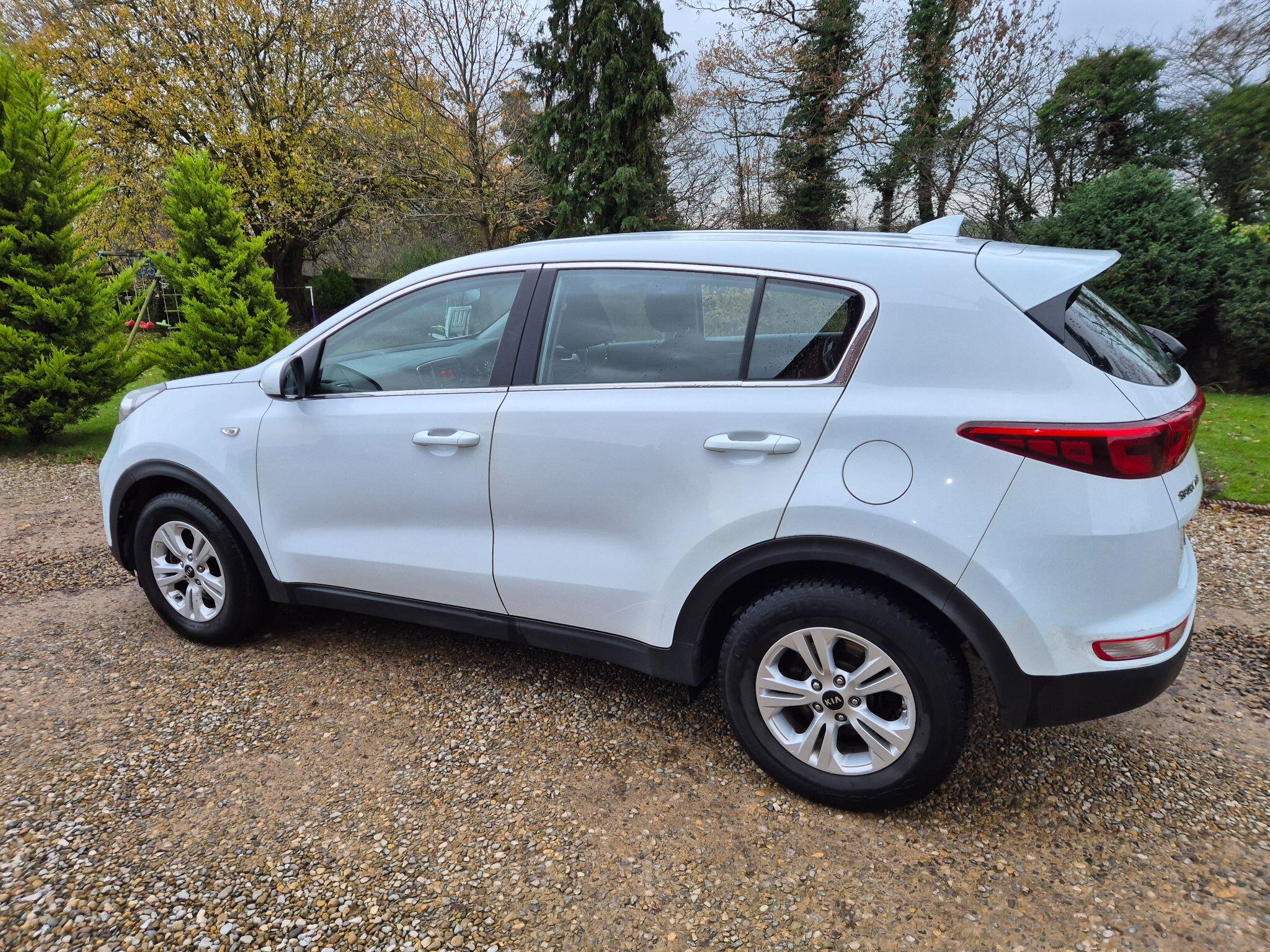 Kia Sportage 1.7 CRDi 1 Euro 6 (s/s) 5dr 5dr Manual 2016