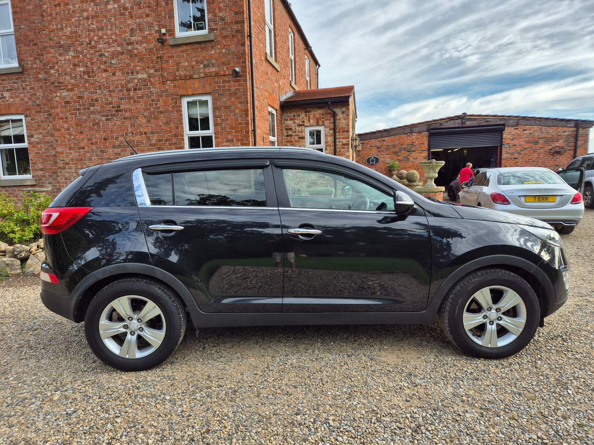 Kia Sportage 1.7 CRDi EcoDynamics 2 2WD Euro 5 (s/s) 5dr 5dr Manual 2013