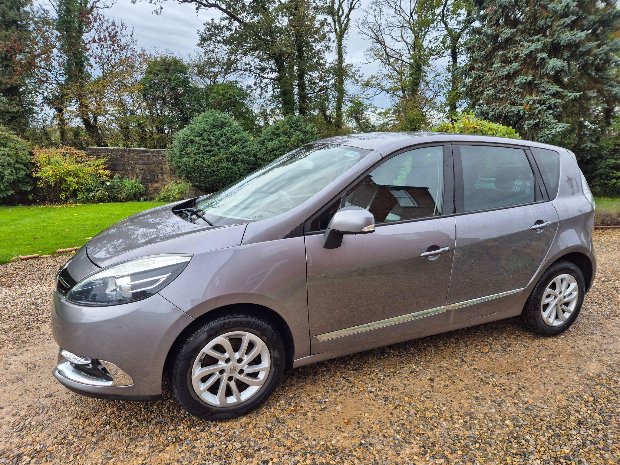 Renault Scenic 1.5 dCi Dynamique Nav Euro 6 (s/s) 5dr 5dr Manual 2015