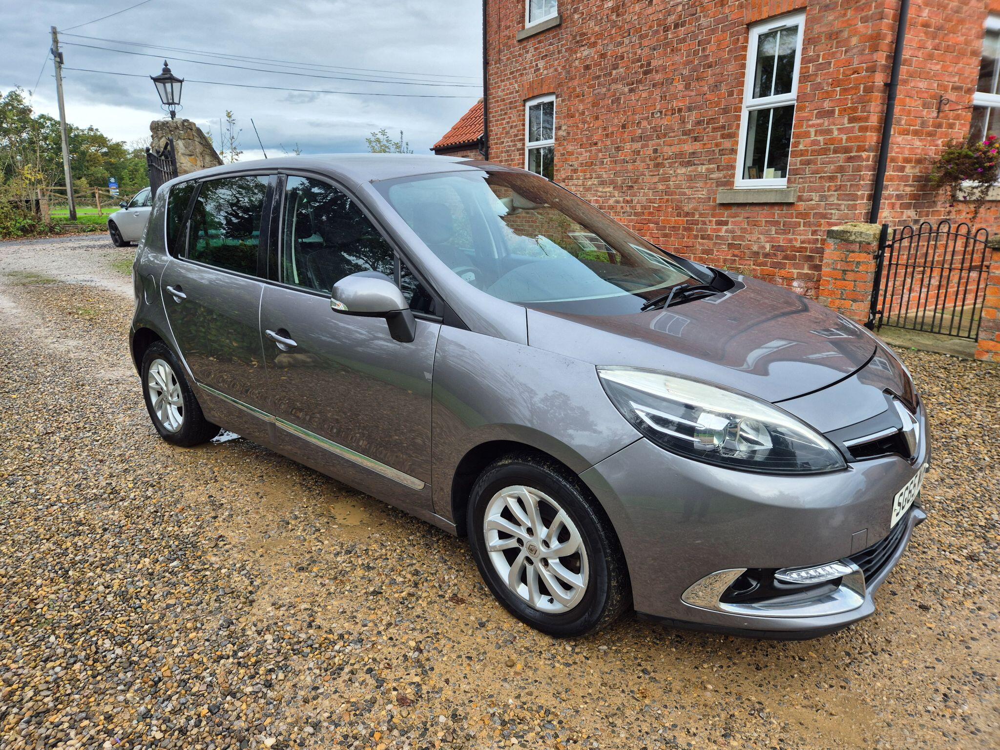 Renault Scenic 1.5 dCi Dynamique Nav Euro 6 (s/s) 5dr 5dr Manual 2015