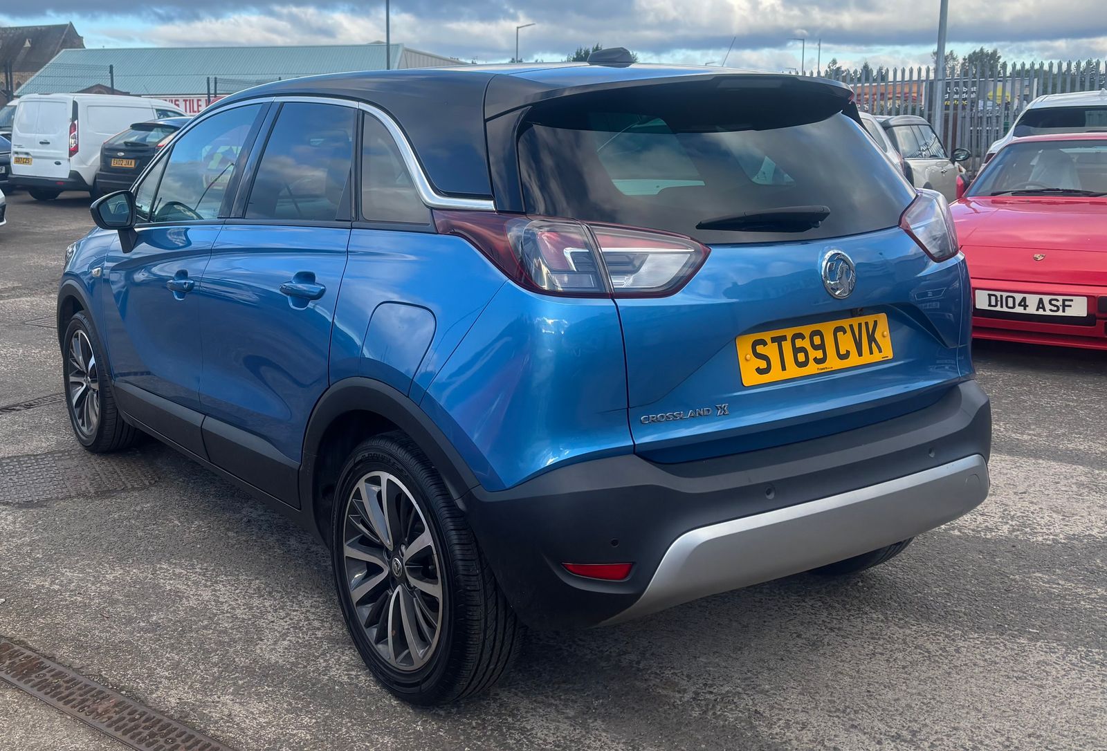 Vauxhall Crossland X 1.2 Elite SUV 5dr Petrol Manual Euro 6 (83 ps) 5dr Manual 2019