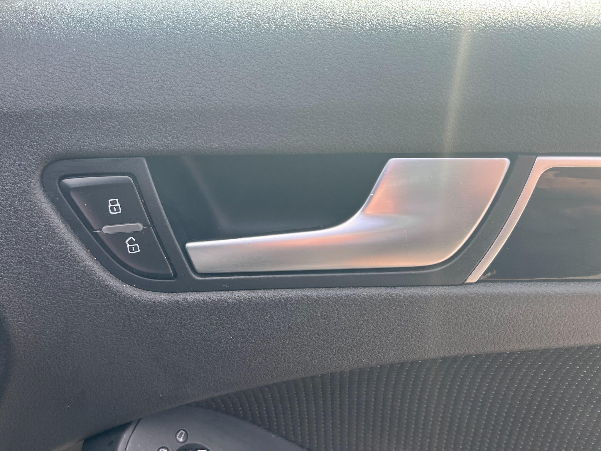 Audi A4 Avant 2.0 TDI Black Edition Euro 5 (s/s) 5dr 5dr Manual 2025