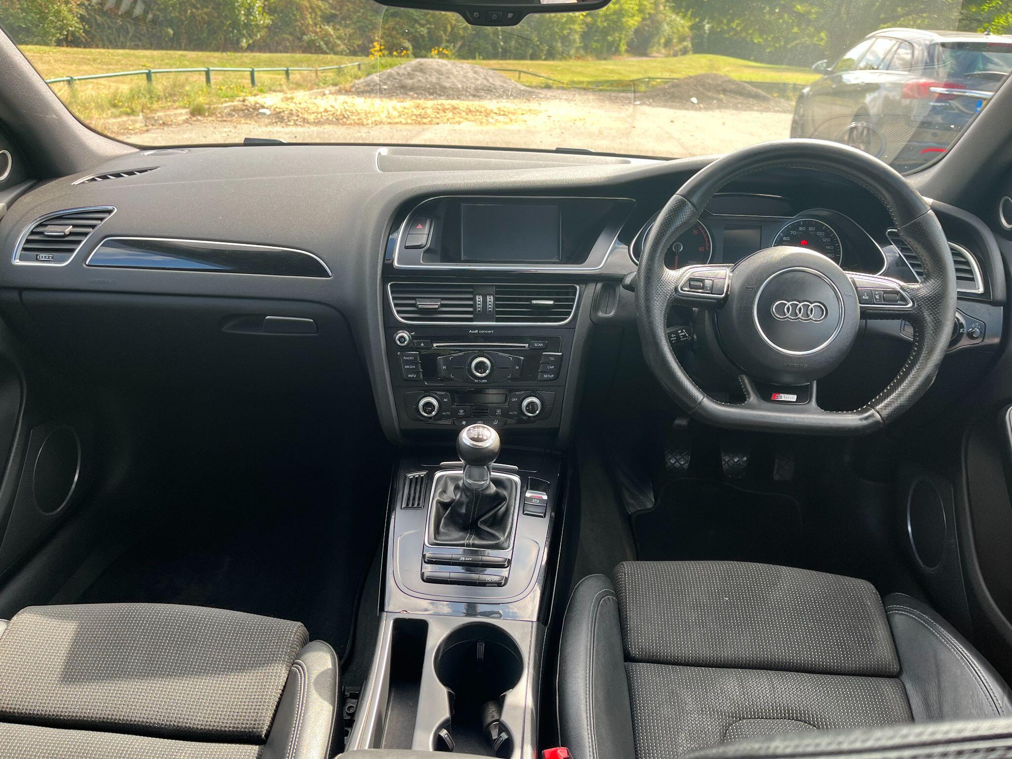 Audi A4 Avant 2.0 TDI Black Edition Euro 5 (s/s) 5dr 5dr Manual 2025