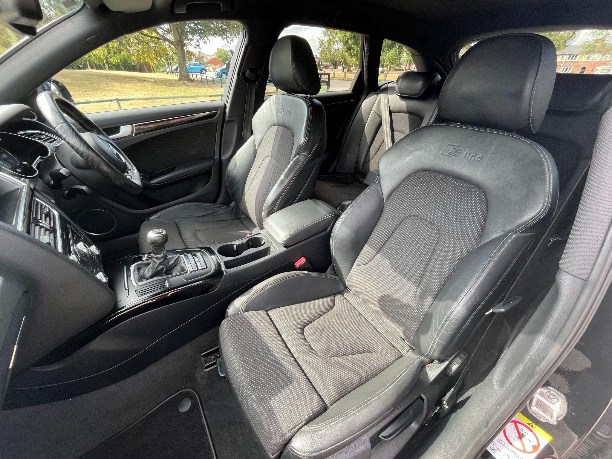 Audi A4 Avant 2.0 TDI Black Edition Euro 5 (s/s) 5dr 5dr Manual 2025