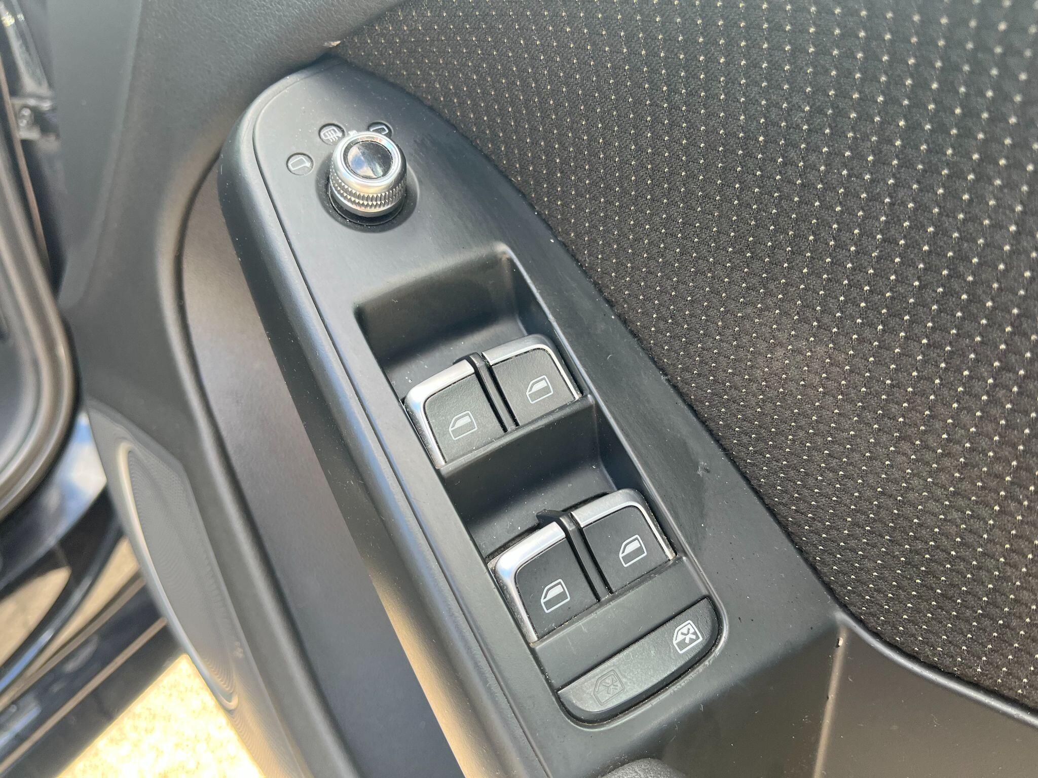 Audi A4 Avant 2.0 TDI Black Edition Euro 5 (s/s) 5dr 5dr Manual 2025