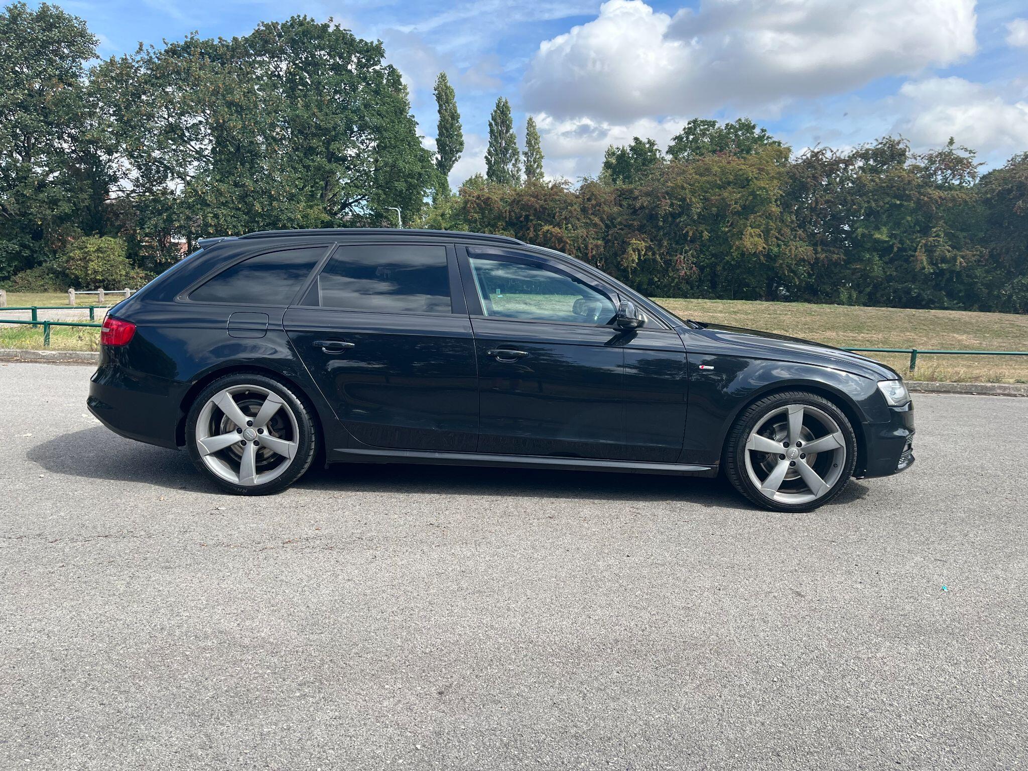 Audi A4 Avant 2.0 TDI Black Edition Euro 5 (s/s) 5dr 5dr Manual 2025