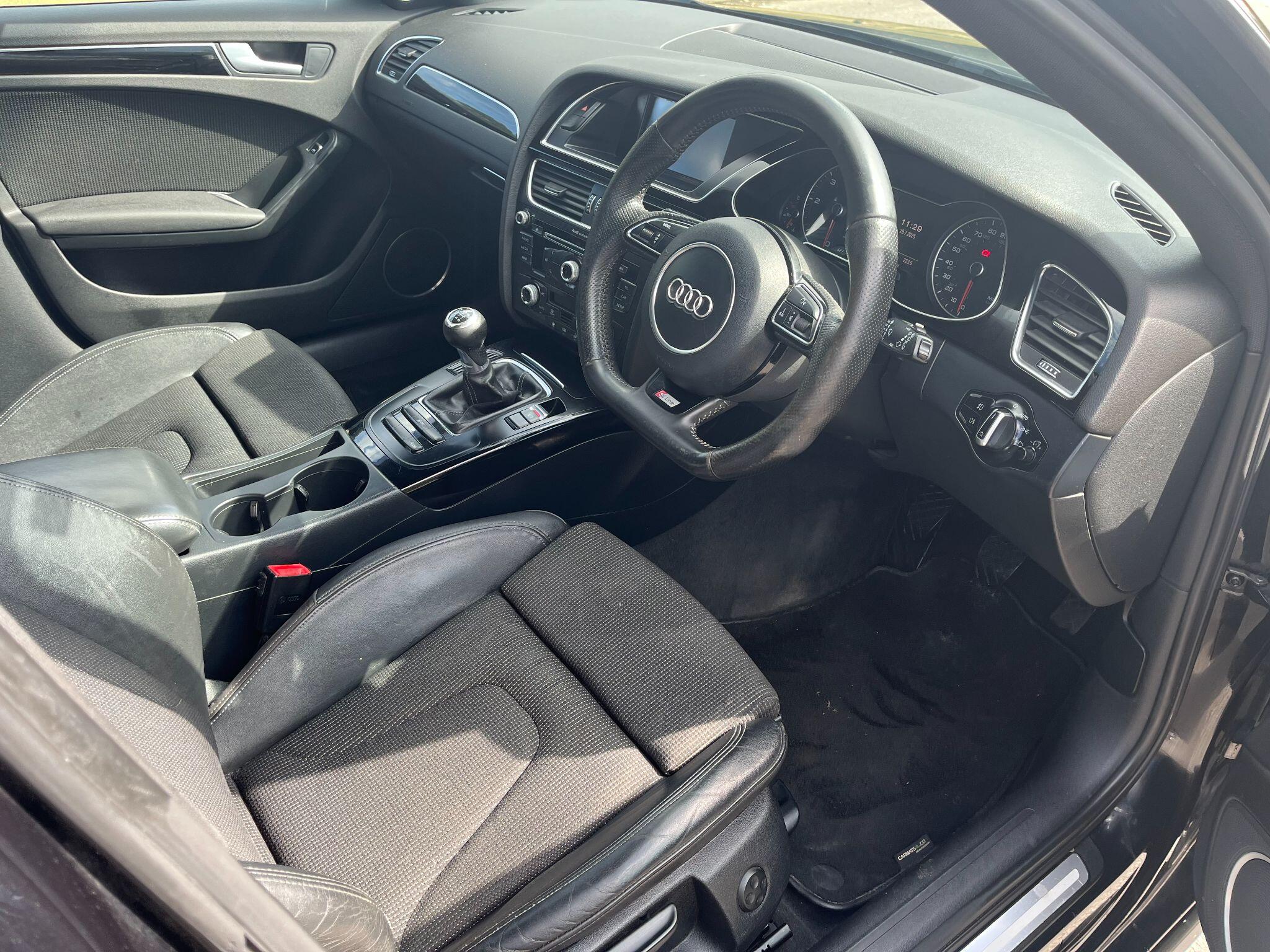 Audi A4 Avant 2.0 TDI Black Edition Euro 5 (s/s) 5dr 5dr Manual 2025