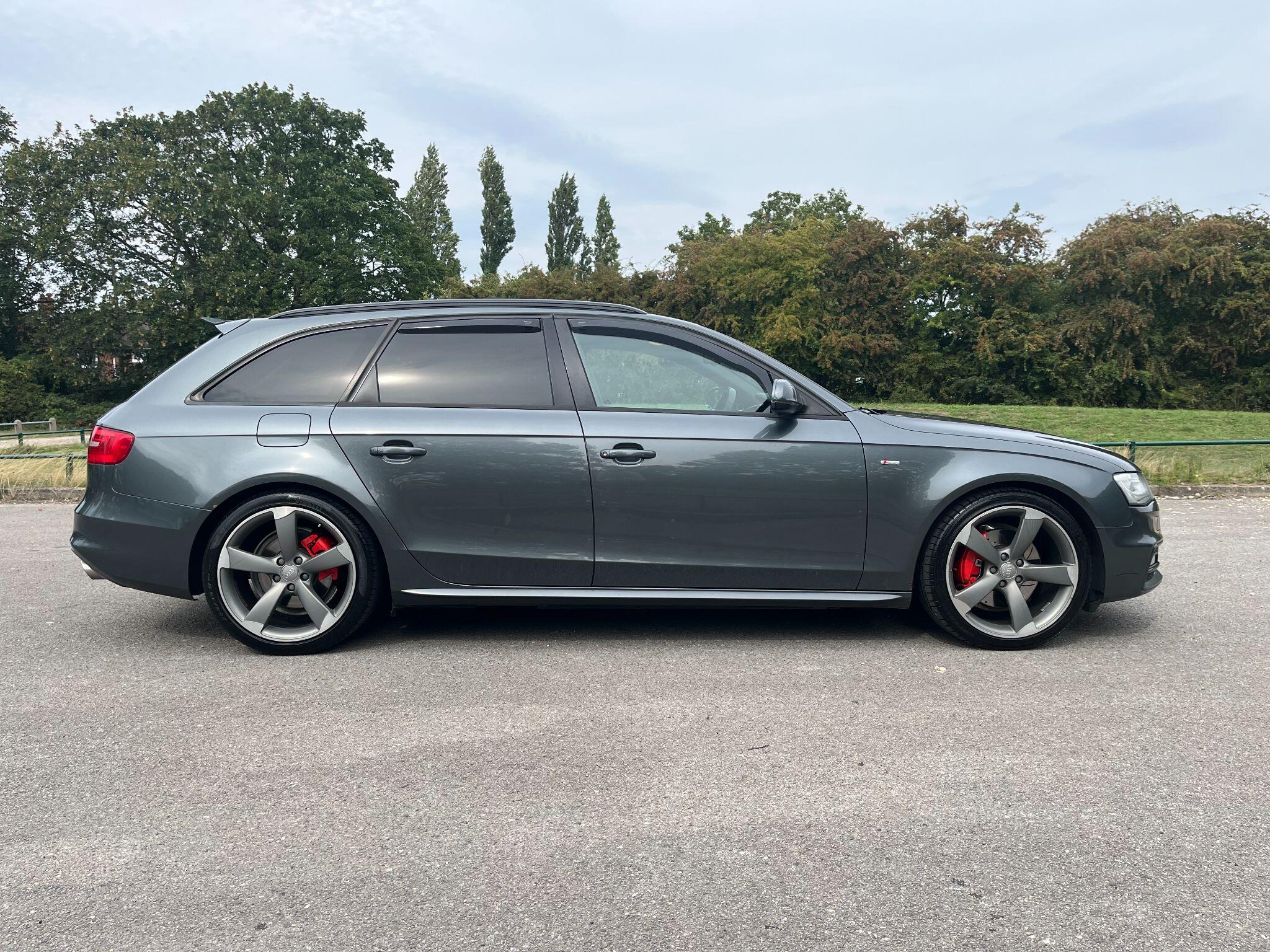 Audi A4 Avant 3.0 TDI V6 Black Edition S Tronic quattro Euro 5 (s/s) 5dr 5dr Automatic 2025