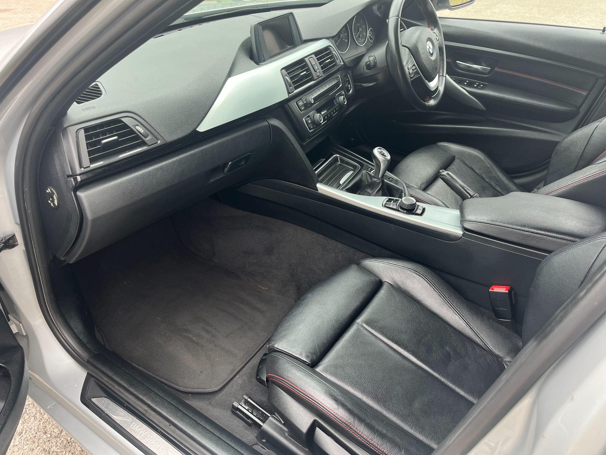 BMW 3 Series 2.0 320d Sport xDrive Euro 5 (s/s) 4dr 4dr Manual 2025