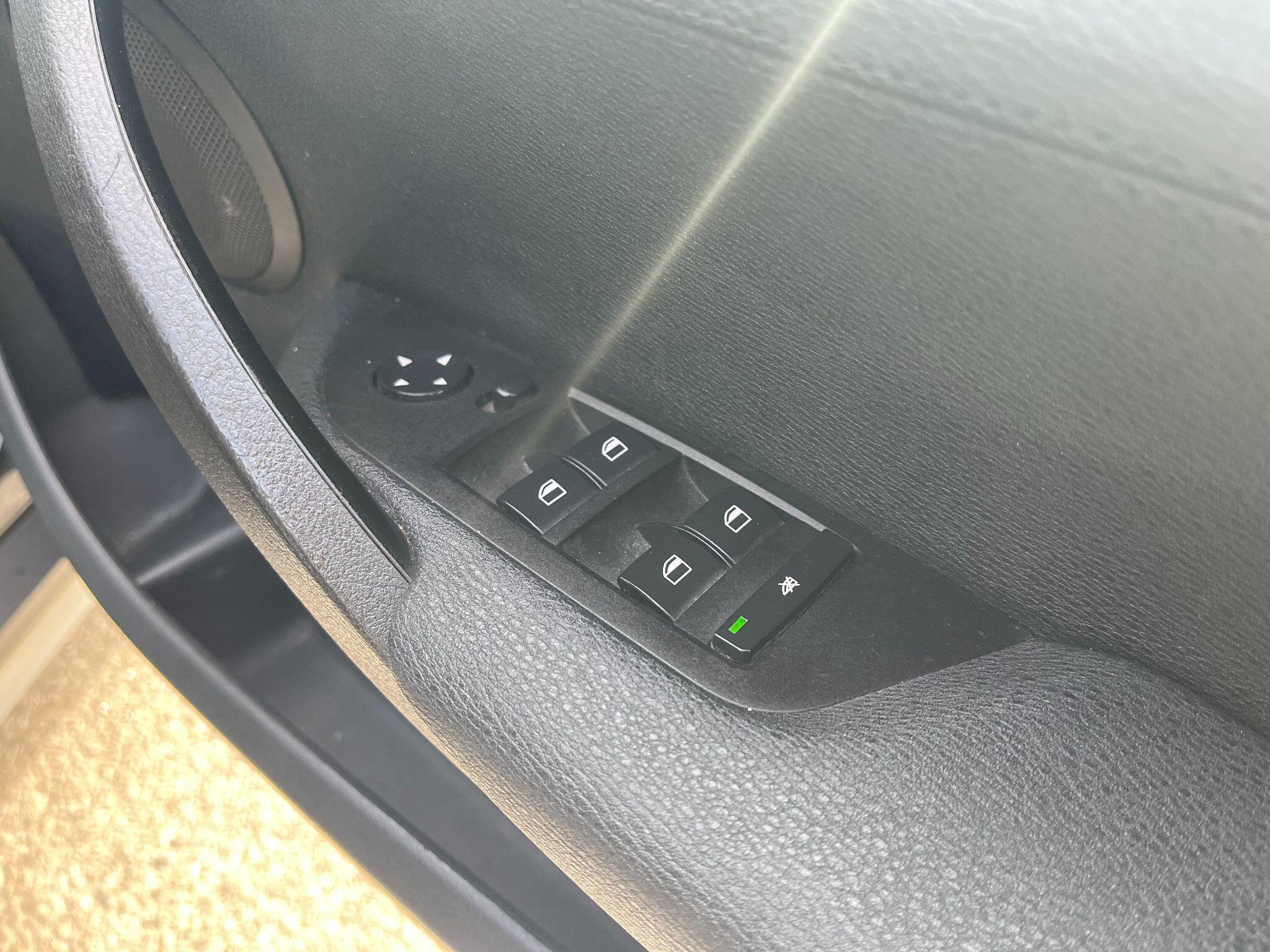 BMW X1 2.0 20d SE Steptronic xDrive Euro 5 5dr 5dr Automatic 2026