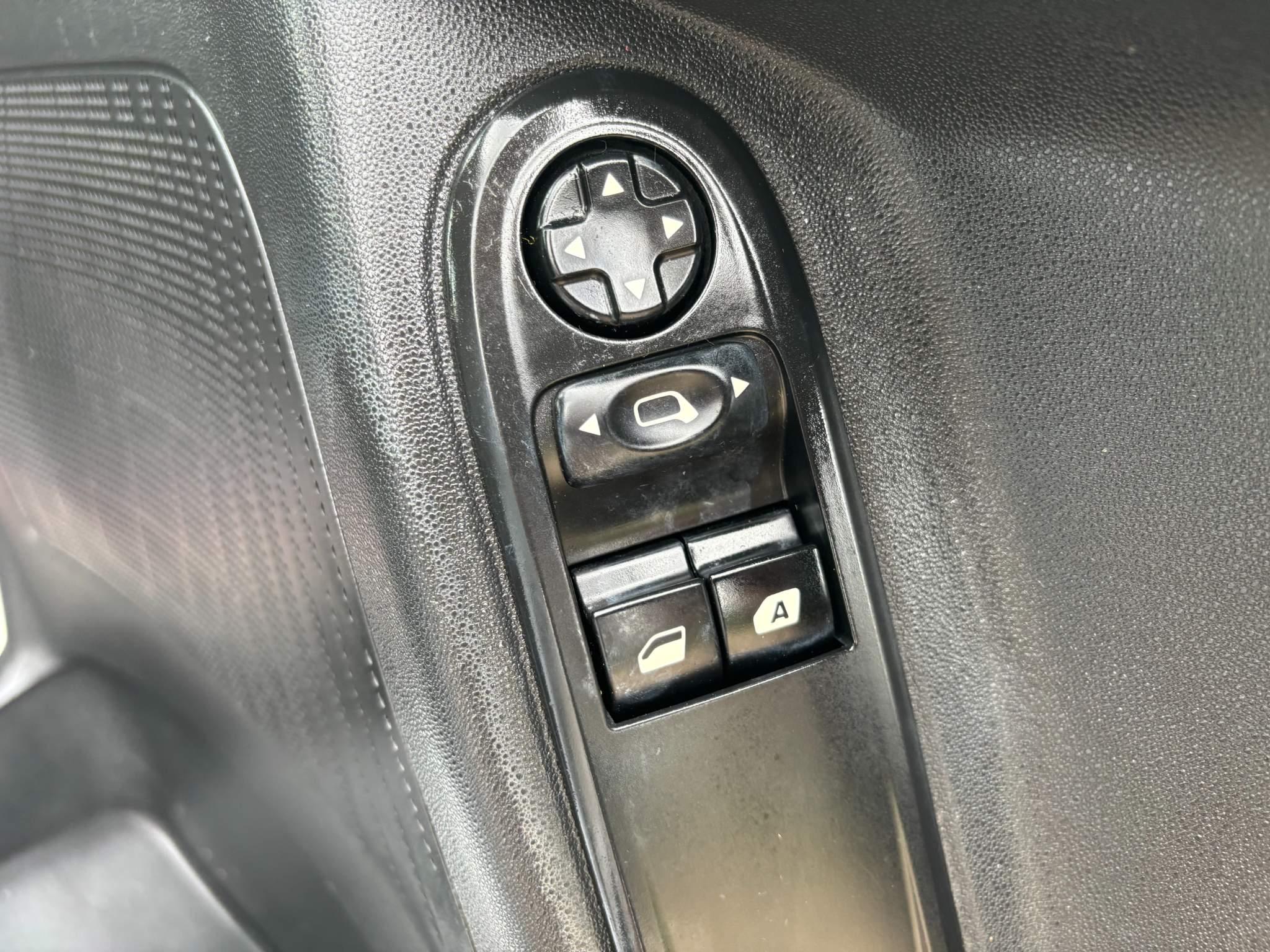 Citroen C3 1.2 PureTech VTR+ Euro 6 5dr 5dr Manual 2025