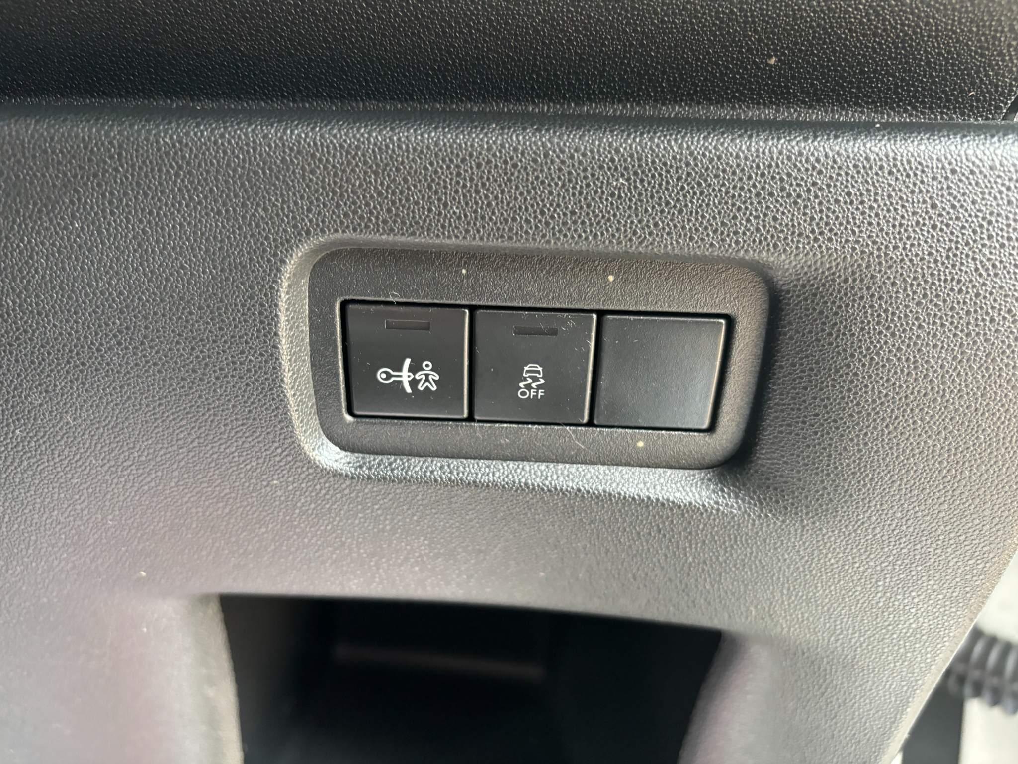 Citroen C3 1.2 PureTech VTR+ Euro 6 5dr 5dr Manual 2025