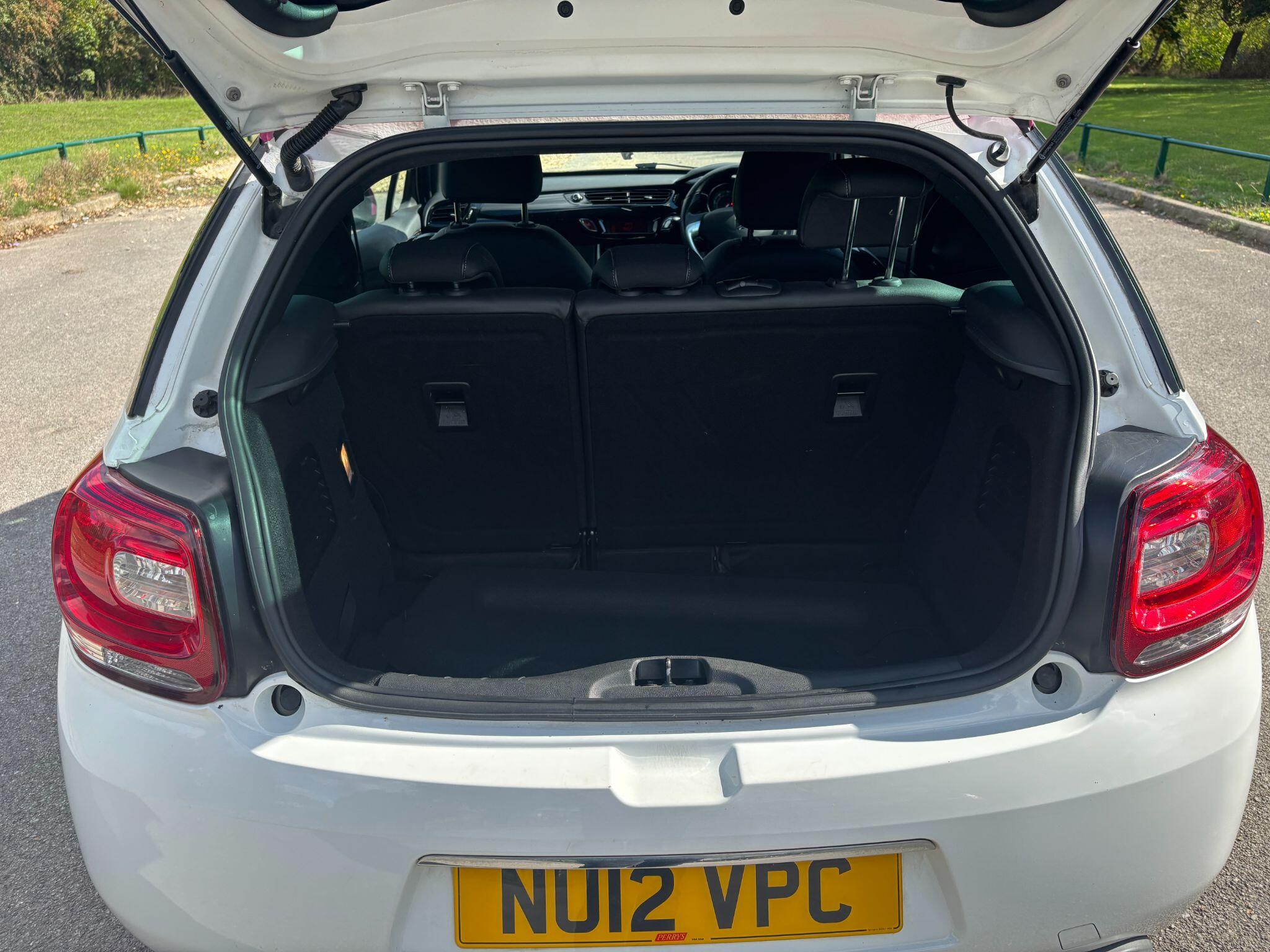 Citroen DS3 1.6 VTi DStyle Plus Euro 5 3dr 3dr Manual 2025