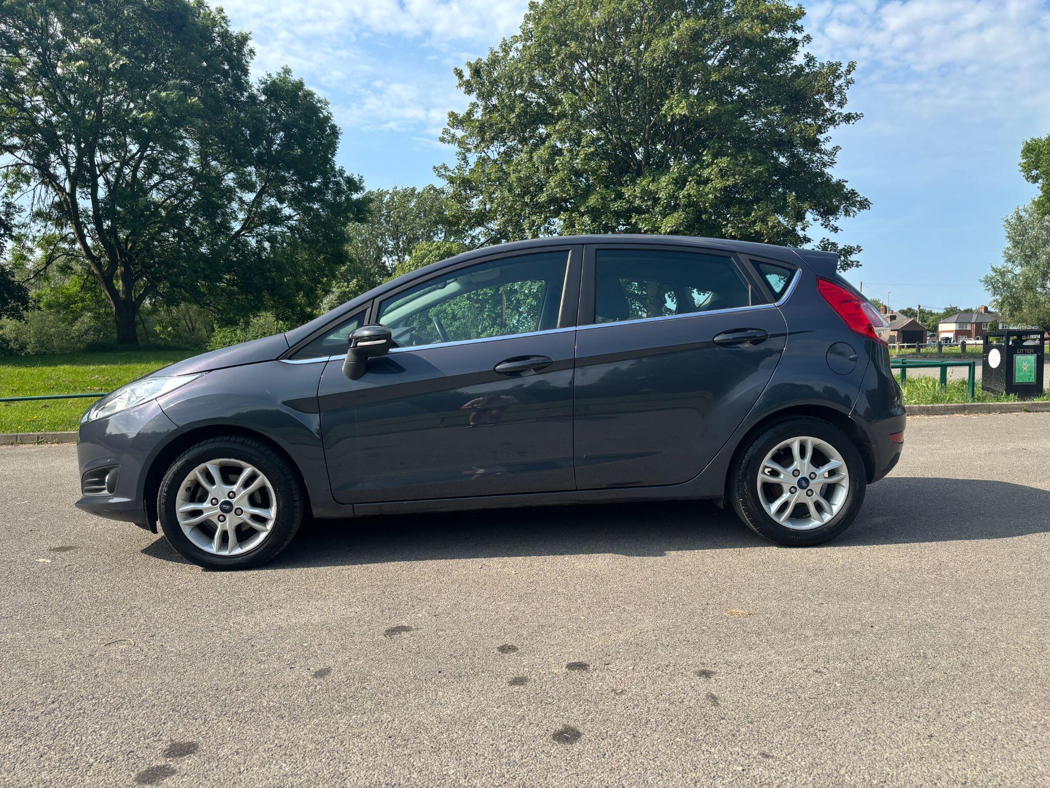 Ford Fiesta 1.0T EcoBoost Zetec Euro 5 (s/s) 5dr 5dr Manual 2026