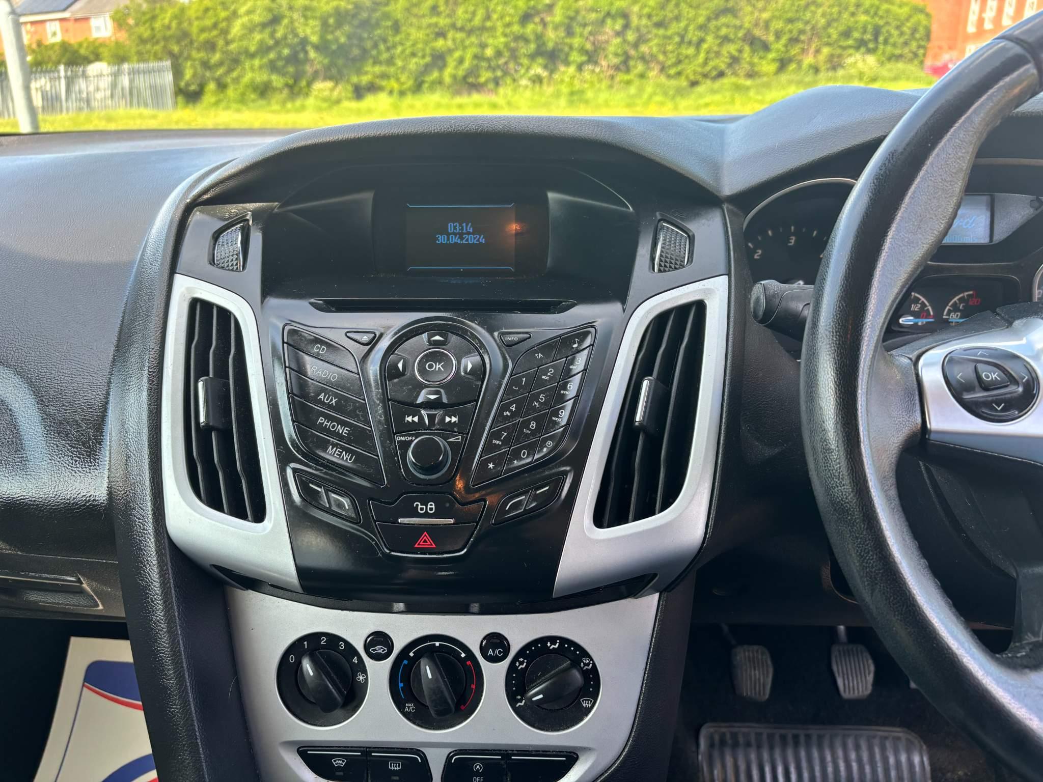 Ford Focus 1.6 TDCi Zetec Euro 5 (s/s) 5dr 5dr Manual 2025