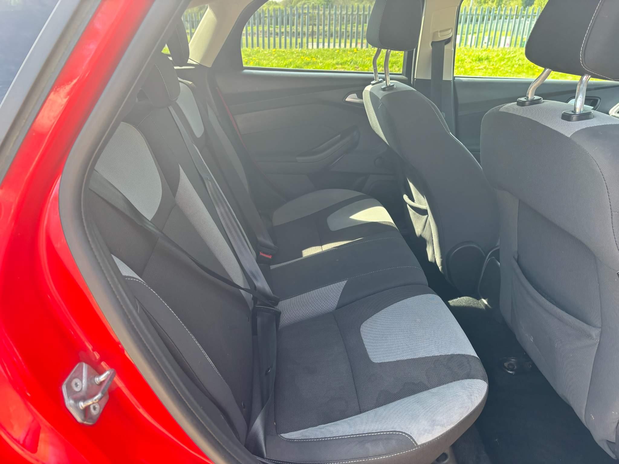 Ford Focus 1.6 TDCi Zetec Euro 5 (s/s) 5dr 5dr Manual 2025