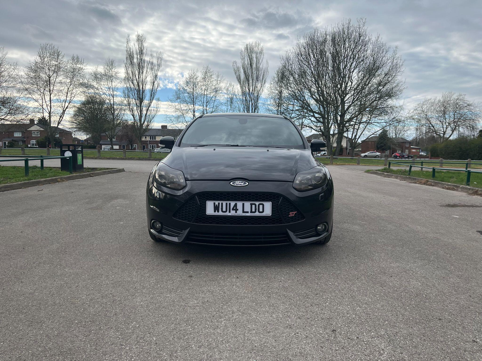 Ford Focus 2.0T EcoBoost ST-3 Euro 5 (s/s) 5dr 5dr Manual 2026