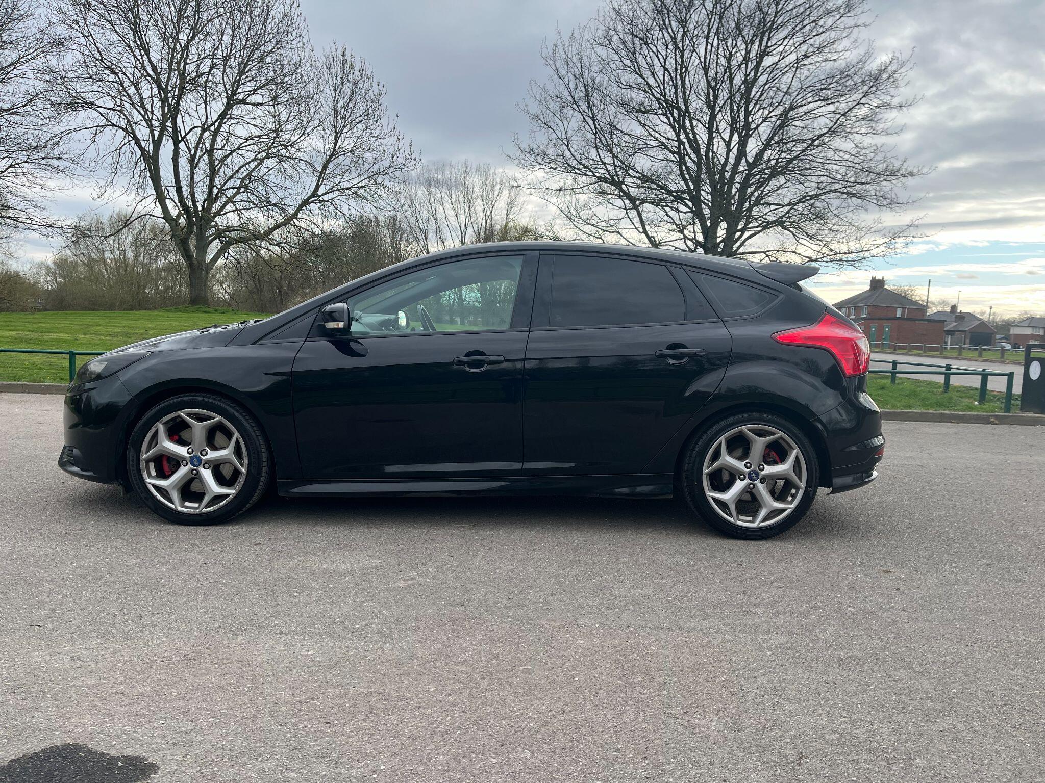 Ford Focus 2.0T EcoBoost ST-3 Euro 5 (s/s) 5dr 5dr Manual 2026