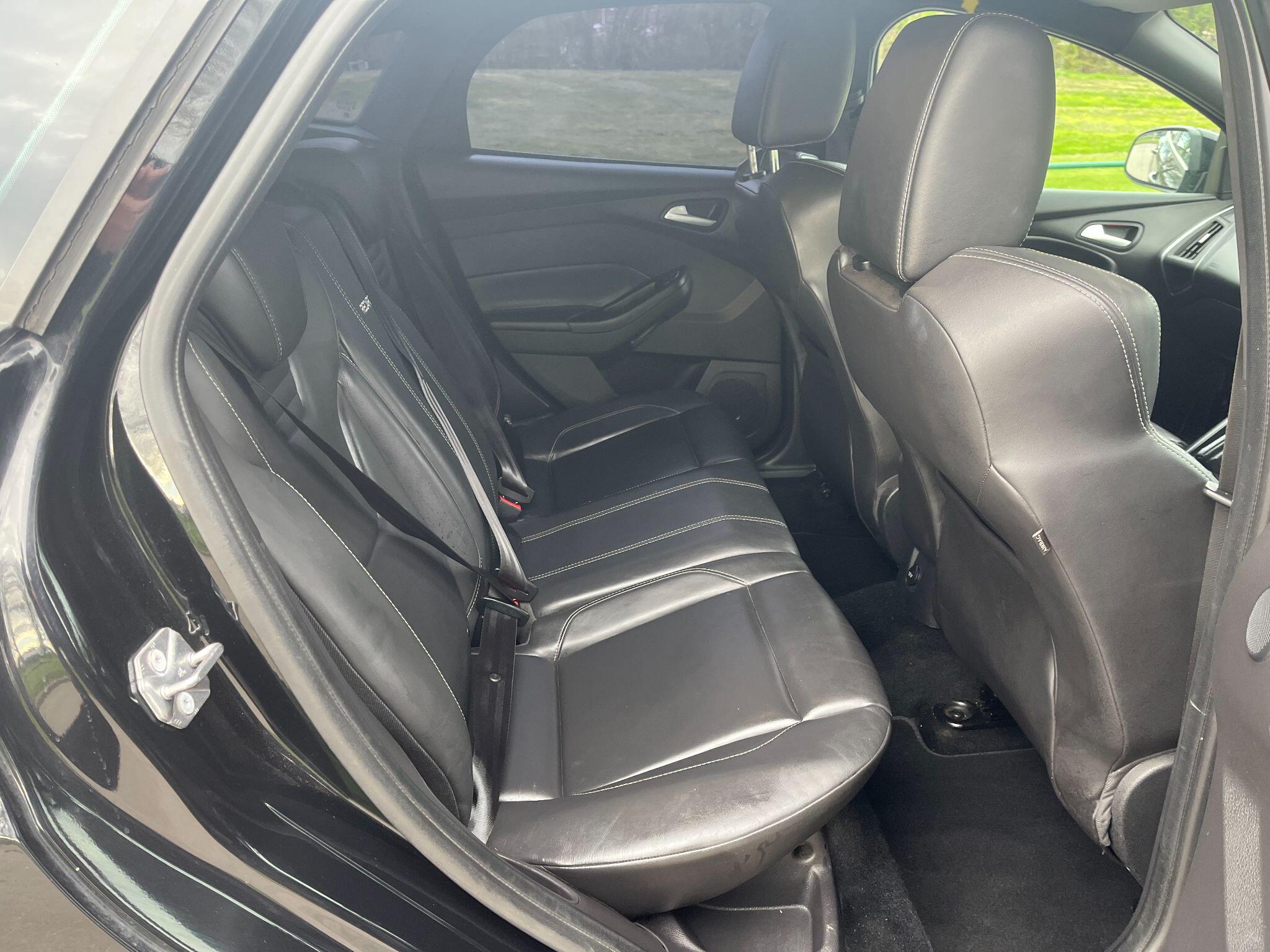 Ford Focus 2.0T EcoBoost ST-3 Euro 5 (s/s) 5dr 5dr Manual 2026