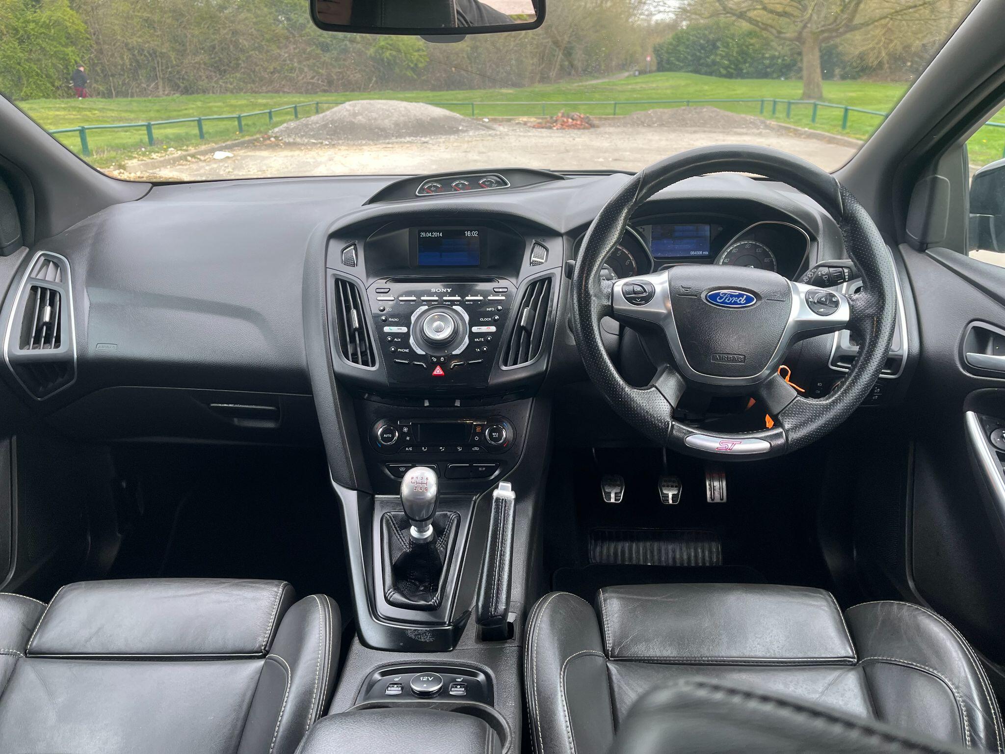 Ford Focus 2.0T EcoBoost ST-3 Euro 5 (s/s) 5dr 5dr Manual 2026