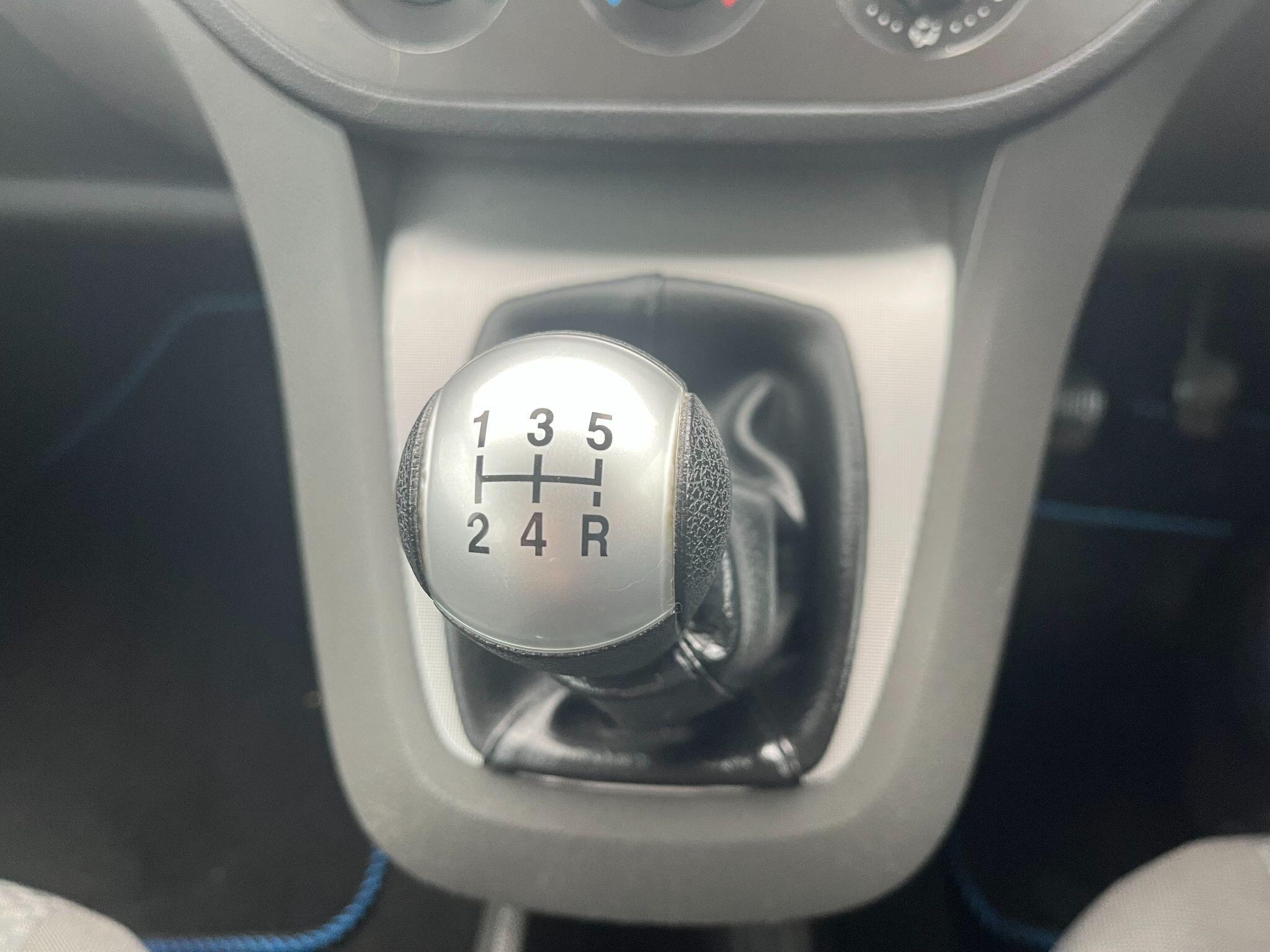 Ford Focus C-Max 1.6 16v LX 5dr 5dr Manual 2025