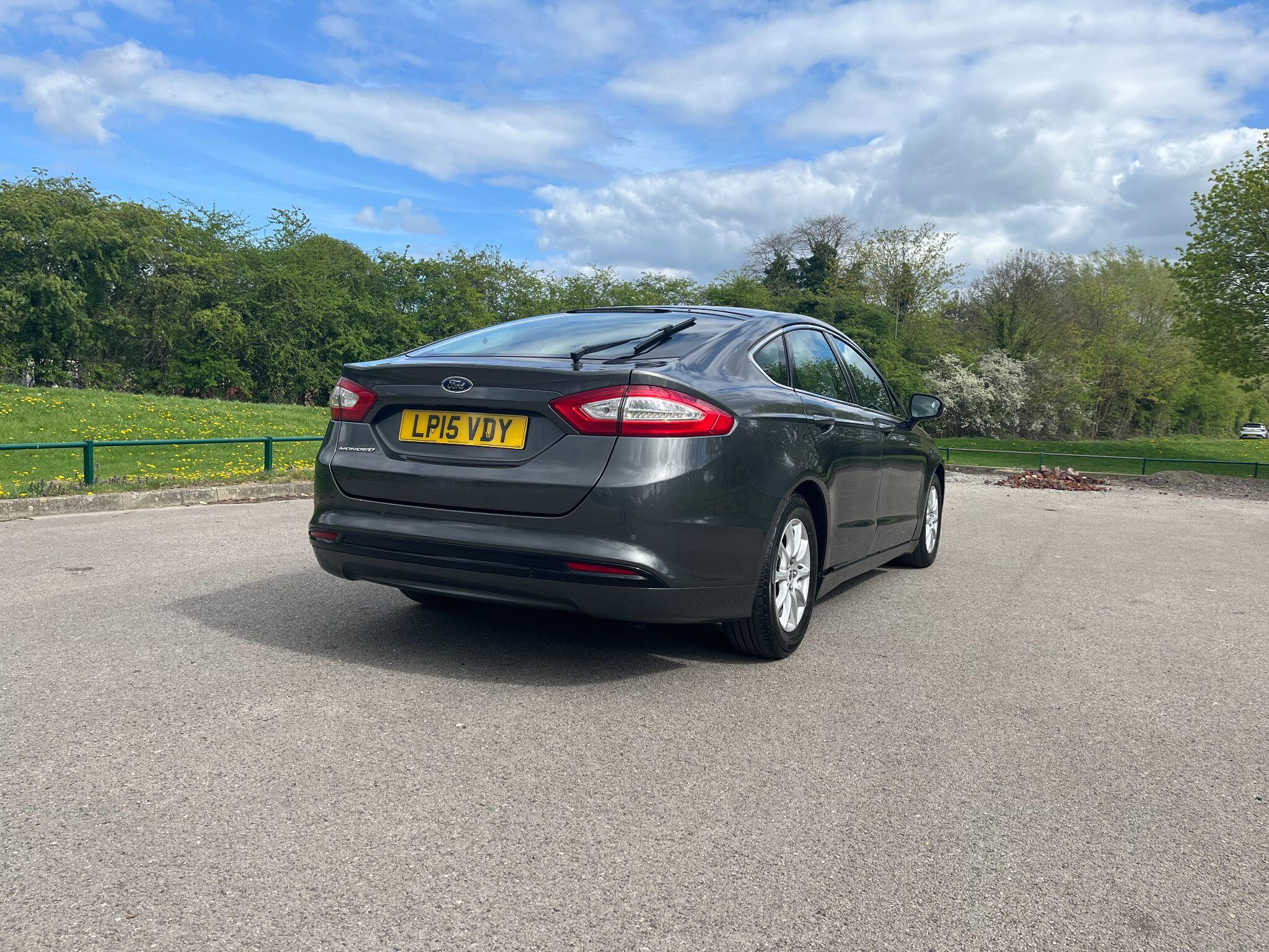 Ford Mondeo 1.6 TDCi ECOnetic Titanium Euro 5 (s/s) 5dr 5dr Manual 2026