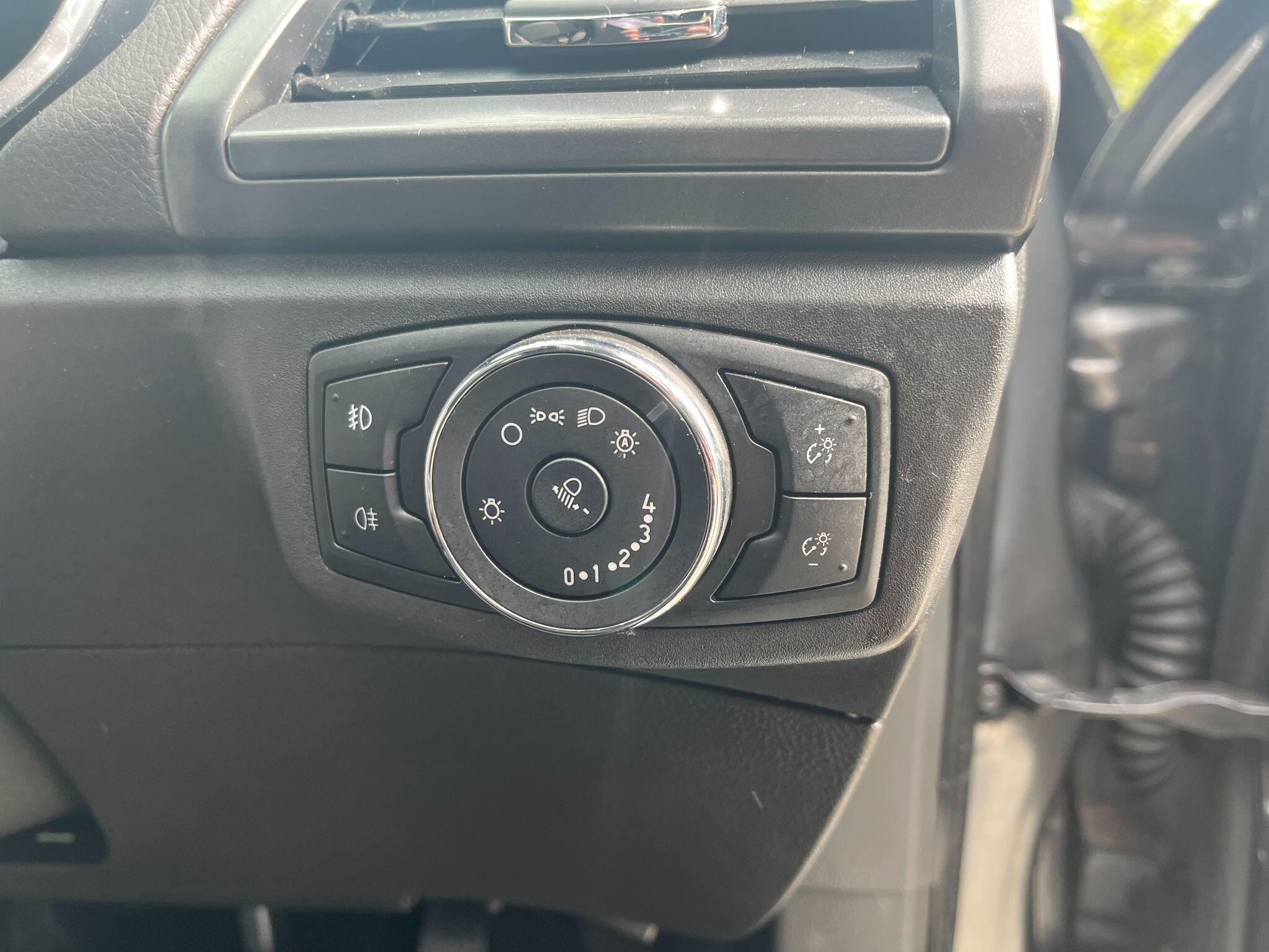 Ford Mondeo 1.6 TDCi ECOnetic Titanium Euro 5 (s/s) 5dr 5dr Manual 2026