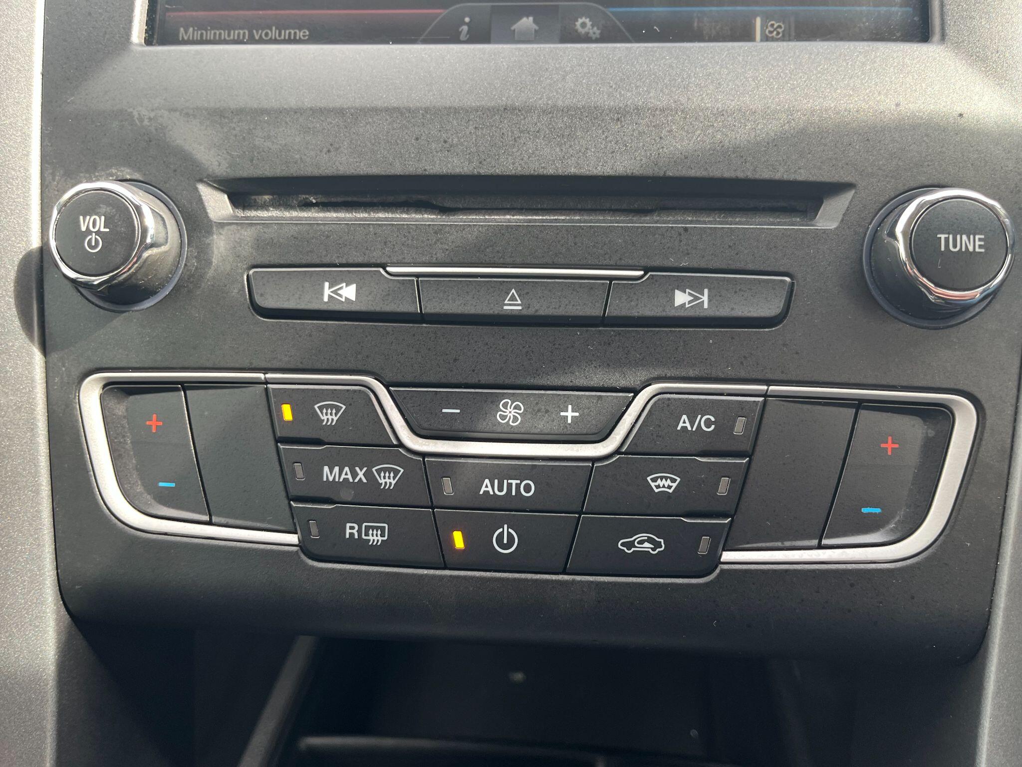 Ford Mondeo 1.6 TDCi ECOnetic Titanium Euro 5 (s/s) 5dr 5dr Manual 2026