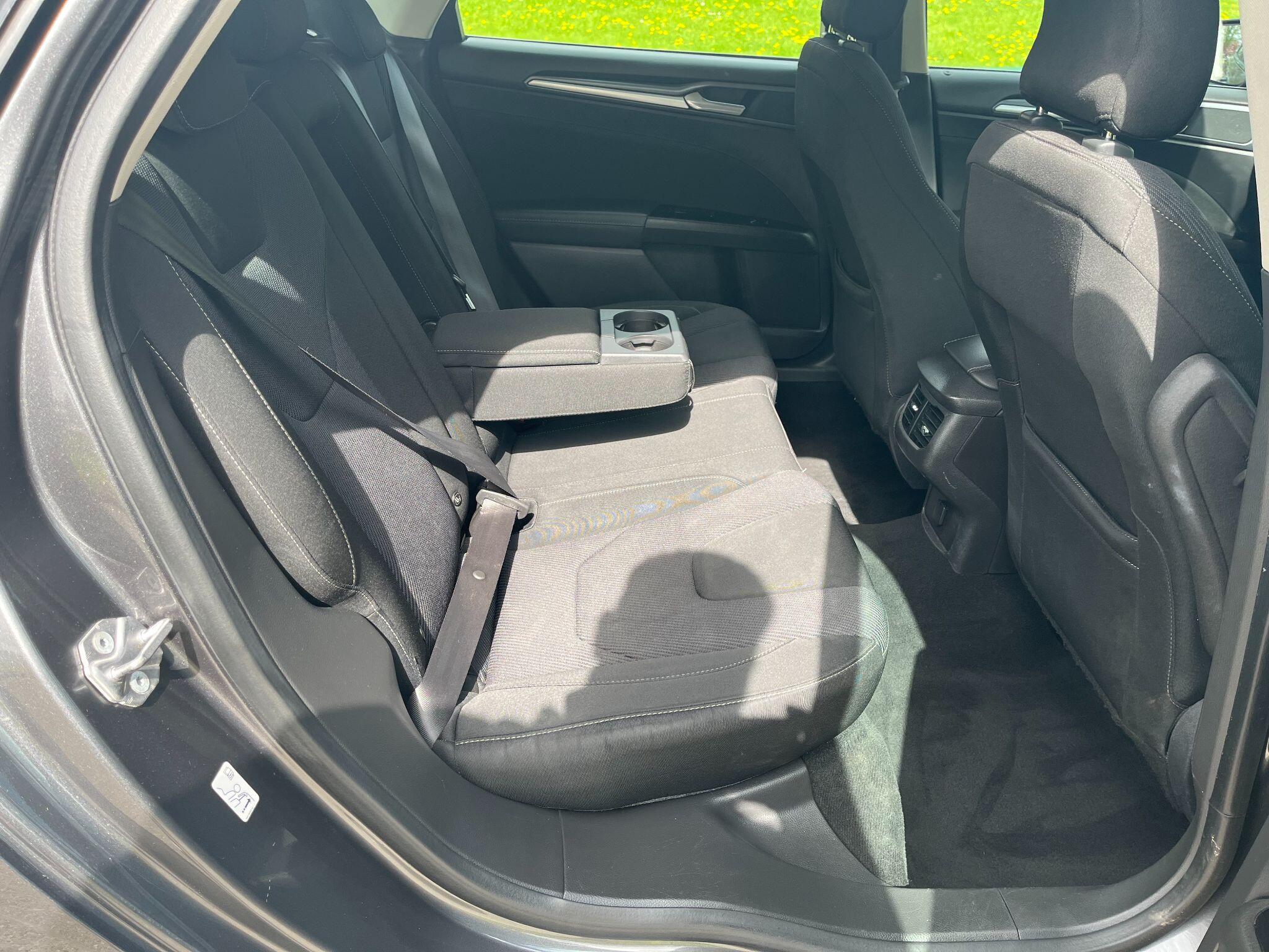 Ford Mondeo 1.6 TDCi ECOnetic Titanium Euro 5 (s/s) 5dr 5dr Manual 2026