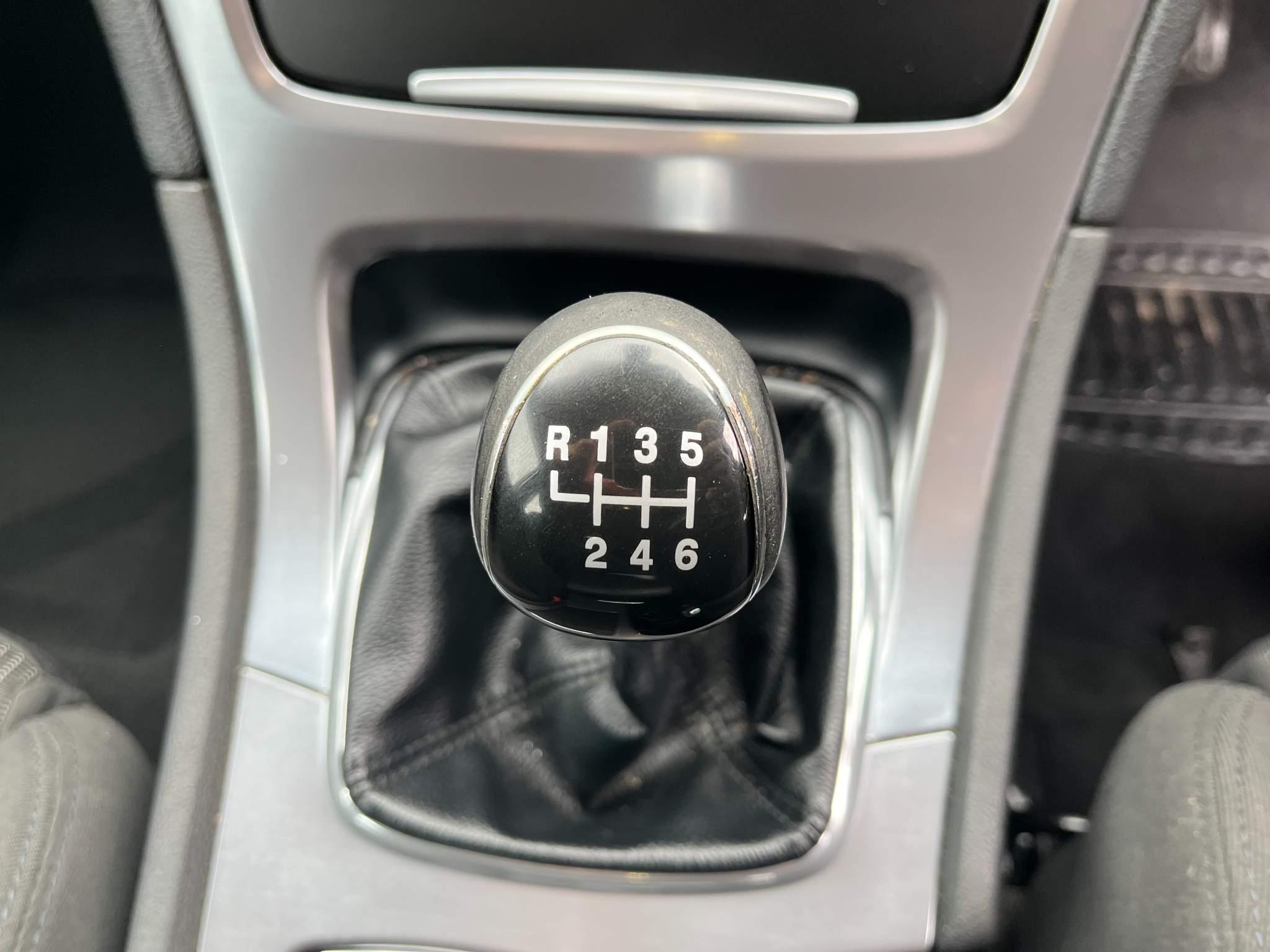 Ford Mondeo 1.6 TDCi ECOnetic Titanium Euro 5 (s/s) 5dr 5dr Manual 2025