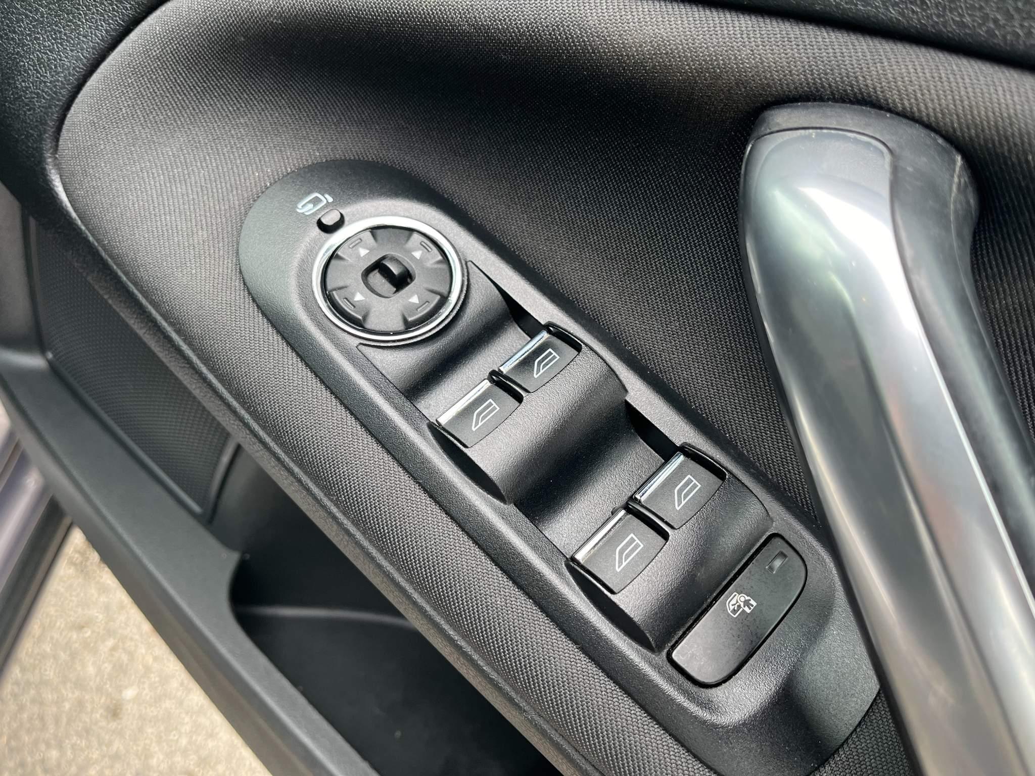 Ford Mondeo 1.6 TDCi ECOnetic Titanium Euro 5 (s/s) 5dr 5dr Manual 2025