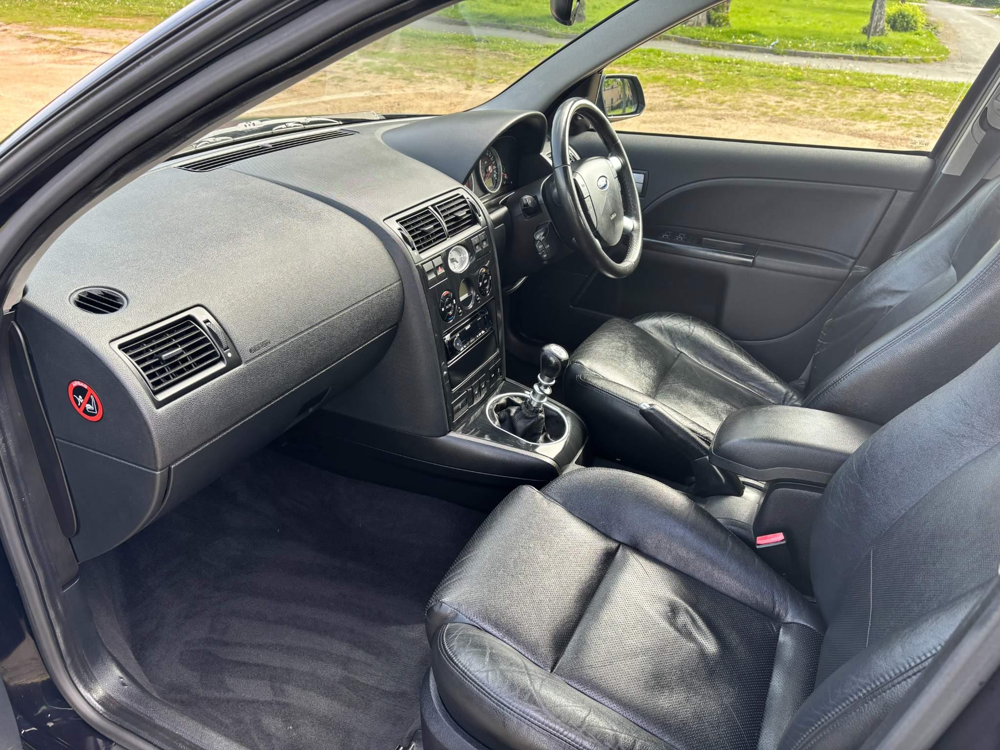 Ford Mondeo 2.5 Ghia X 5dr 5dr Manual 2025