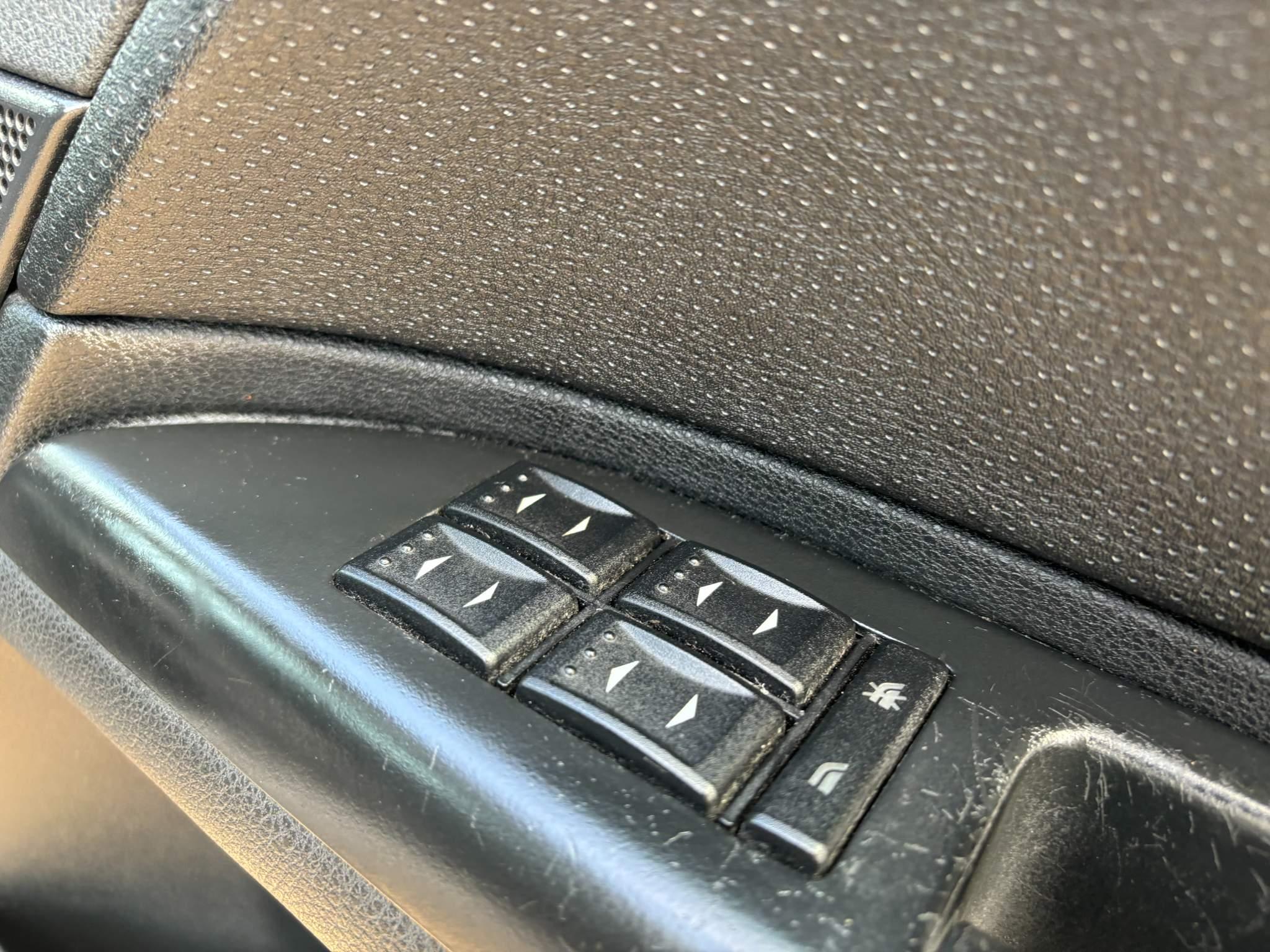 Ford Mondeo 2.5 Ghia X 5dr 5dr Manual 2025