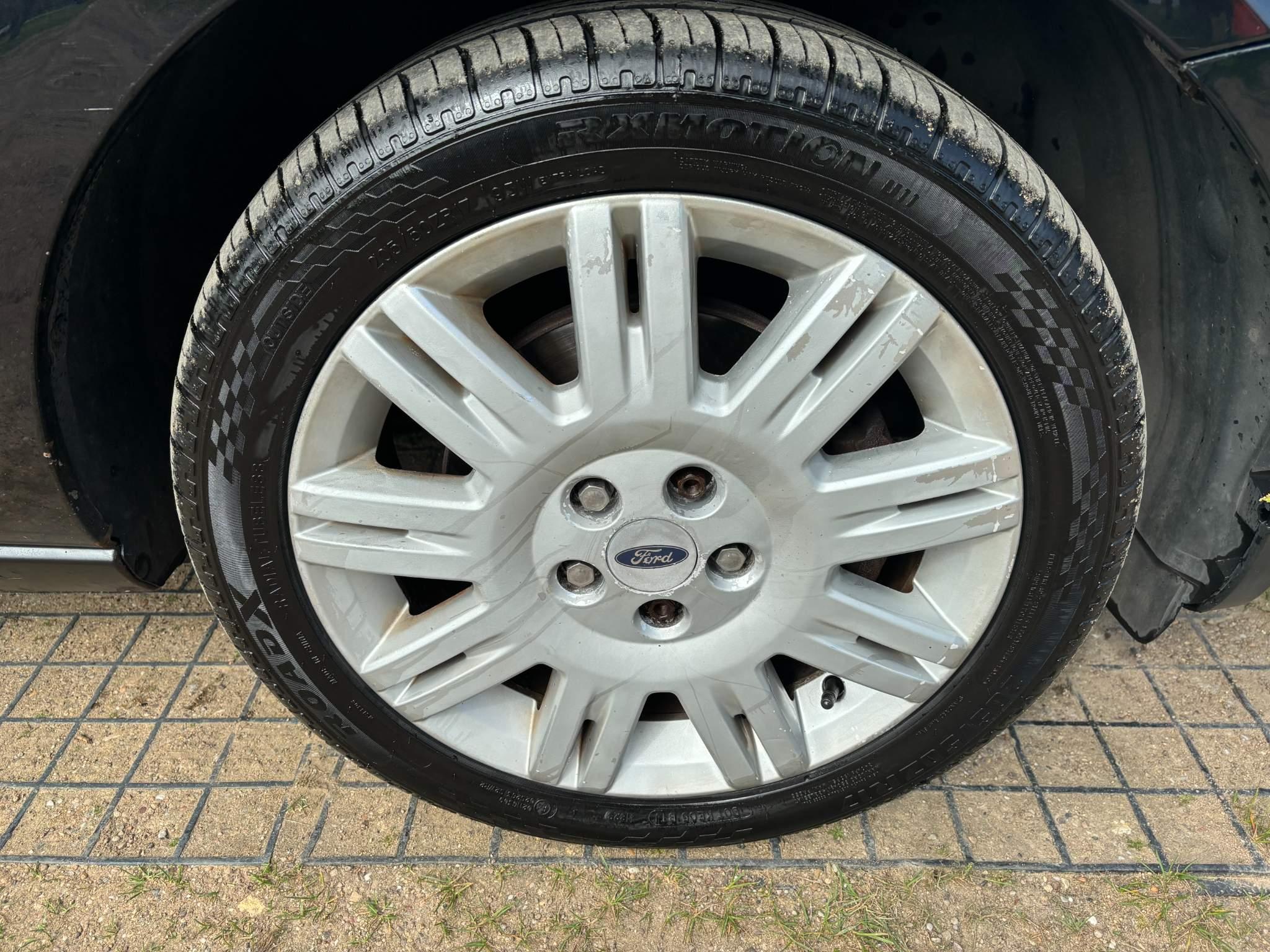 Ford Mondeo 2.5 Ghia X 5dr 5dr Manual 2025