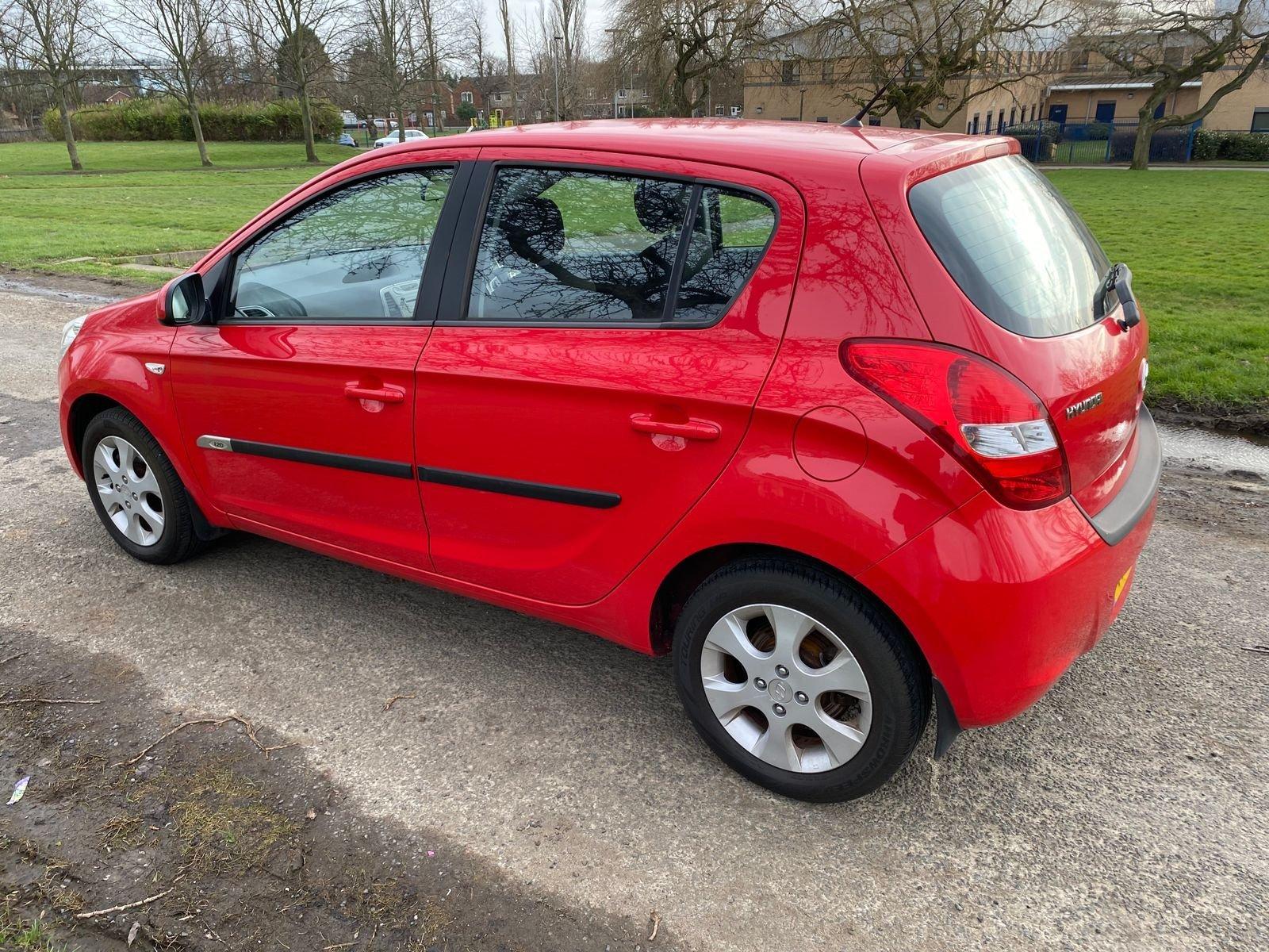 Hyundai I20 1.2L COMFORT Hatchback 5dr Petrol Manual Euro 4 (77 bhp) 5dr Manual 2025