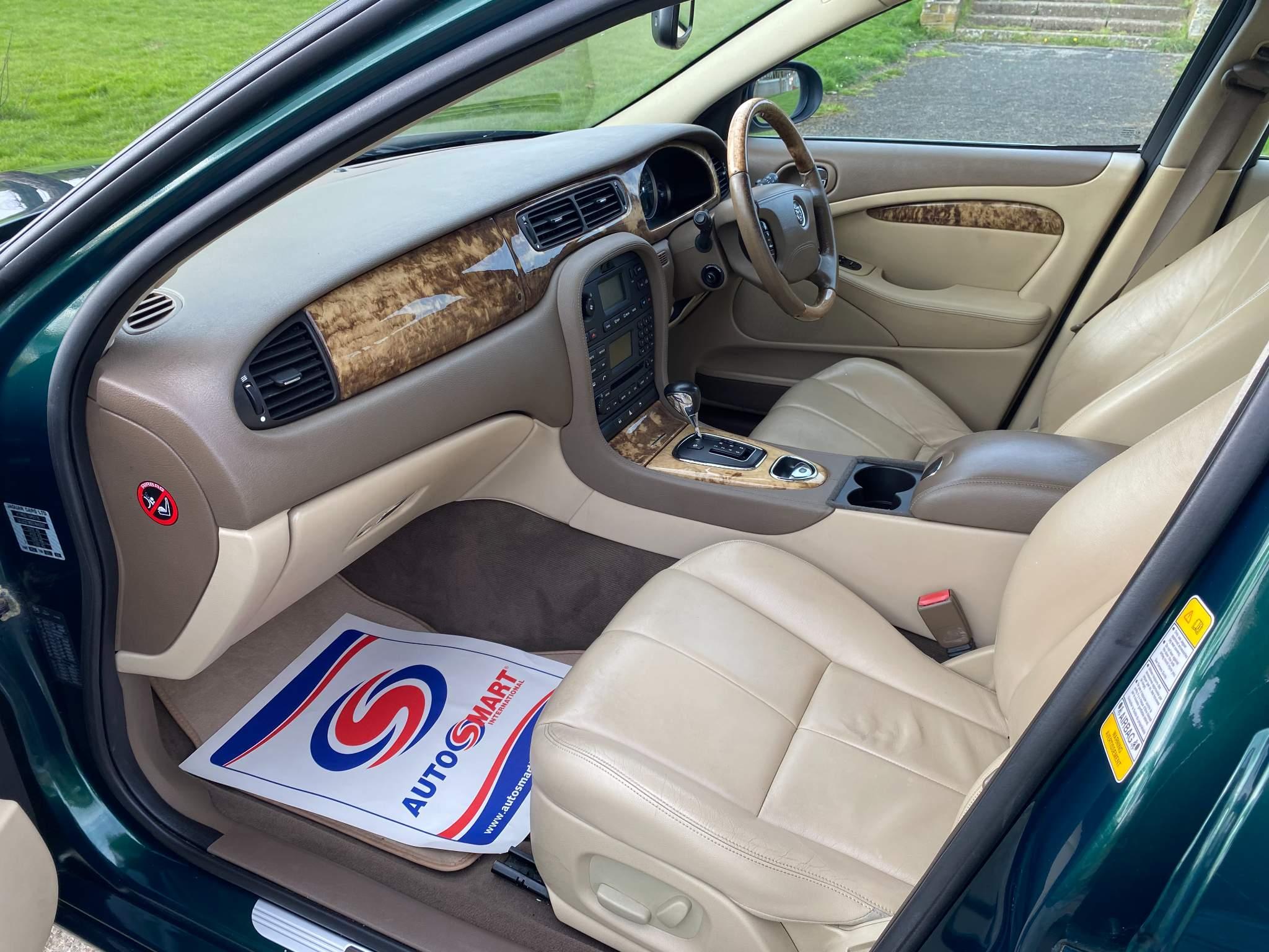 Jaguar S-Type 2.7D V6 SE 4dr 4dr Automatic 2025