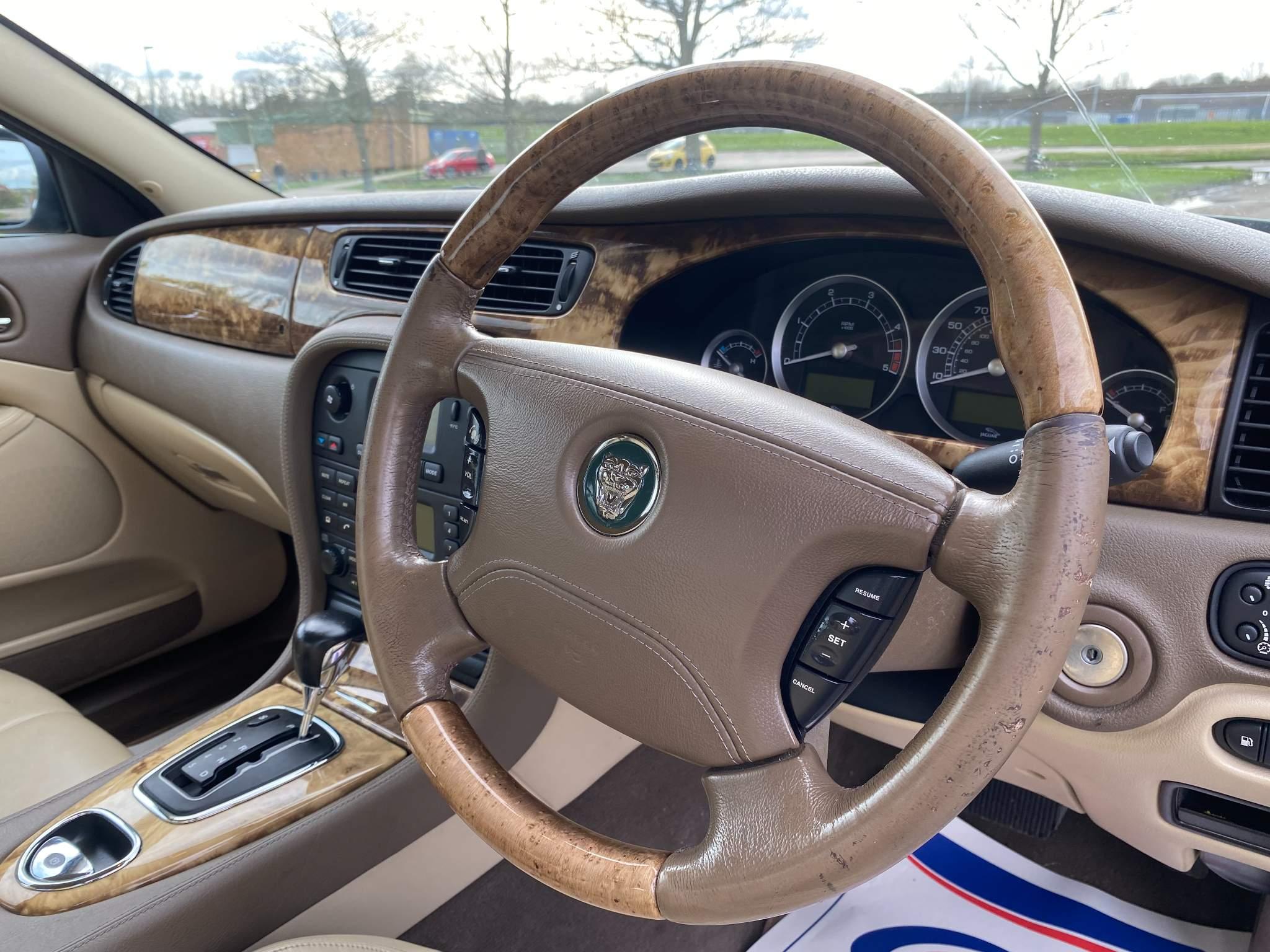 Jaguar S-Type 2.7D V6 SE 4dr 4dr Automatic 2025