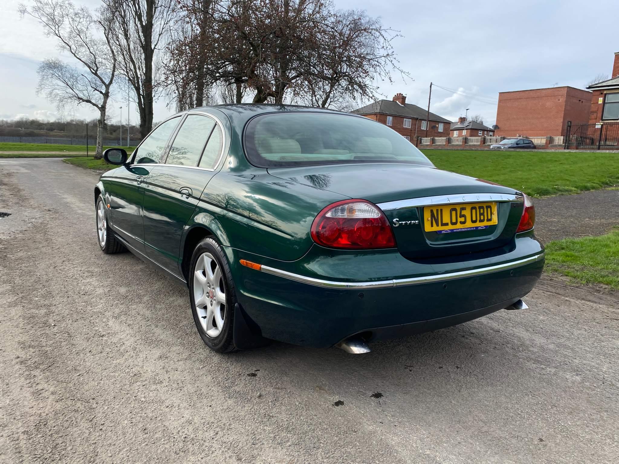 Jaguar S-Type 2.7D V6 SE 4dr 4dr Automatic 2025