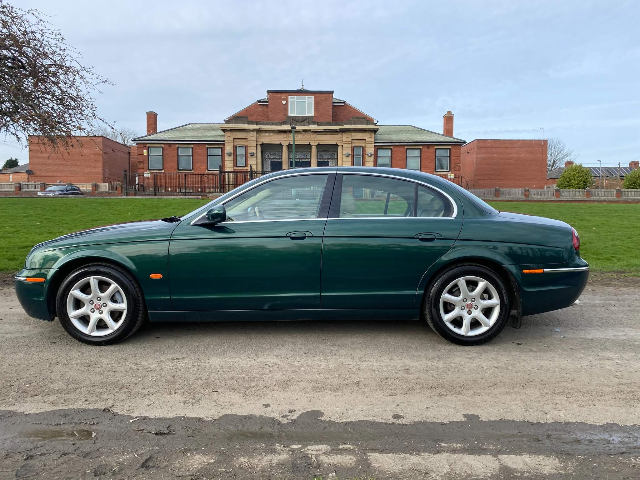 Jaguar S-Type 2.7D V6 SE 4dr 4dr Automatic 2025