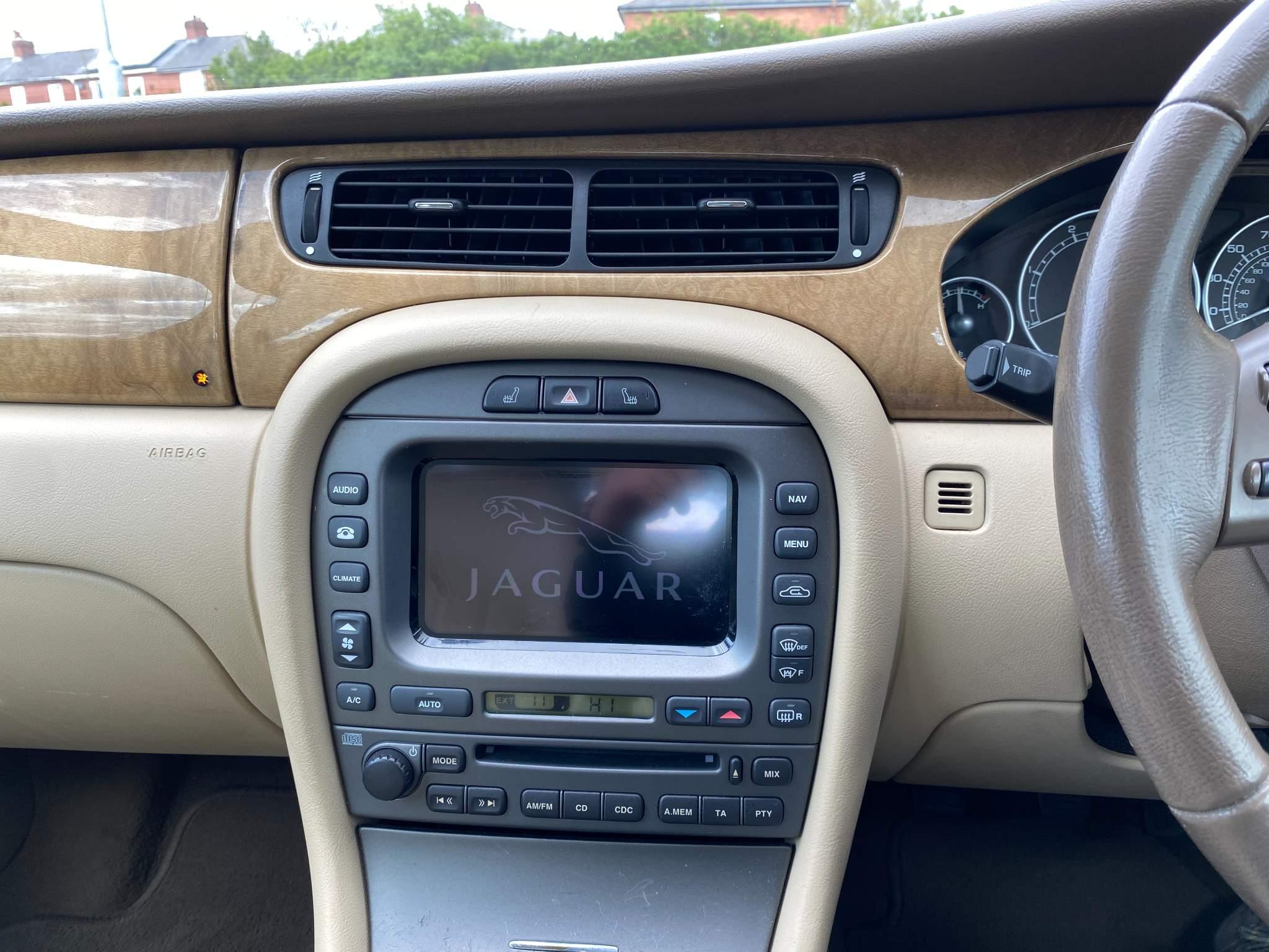 Jaguar X-TYPE 2.0D SE 5dr 5dr Manual 2025