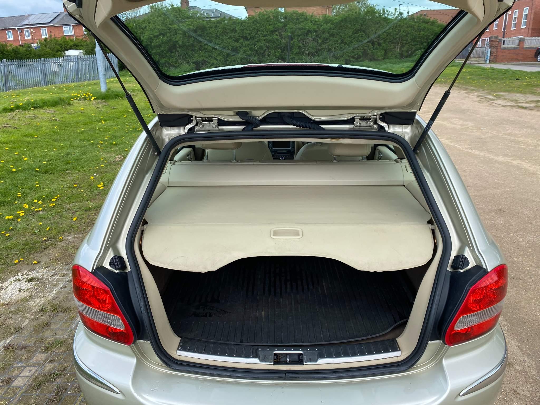 Jaguar X-TYPE 2.0D SE 5dr 5dr Manual 2025