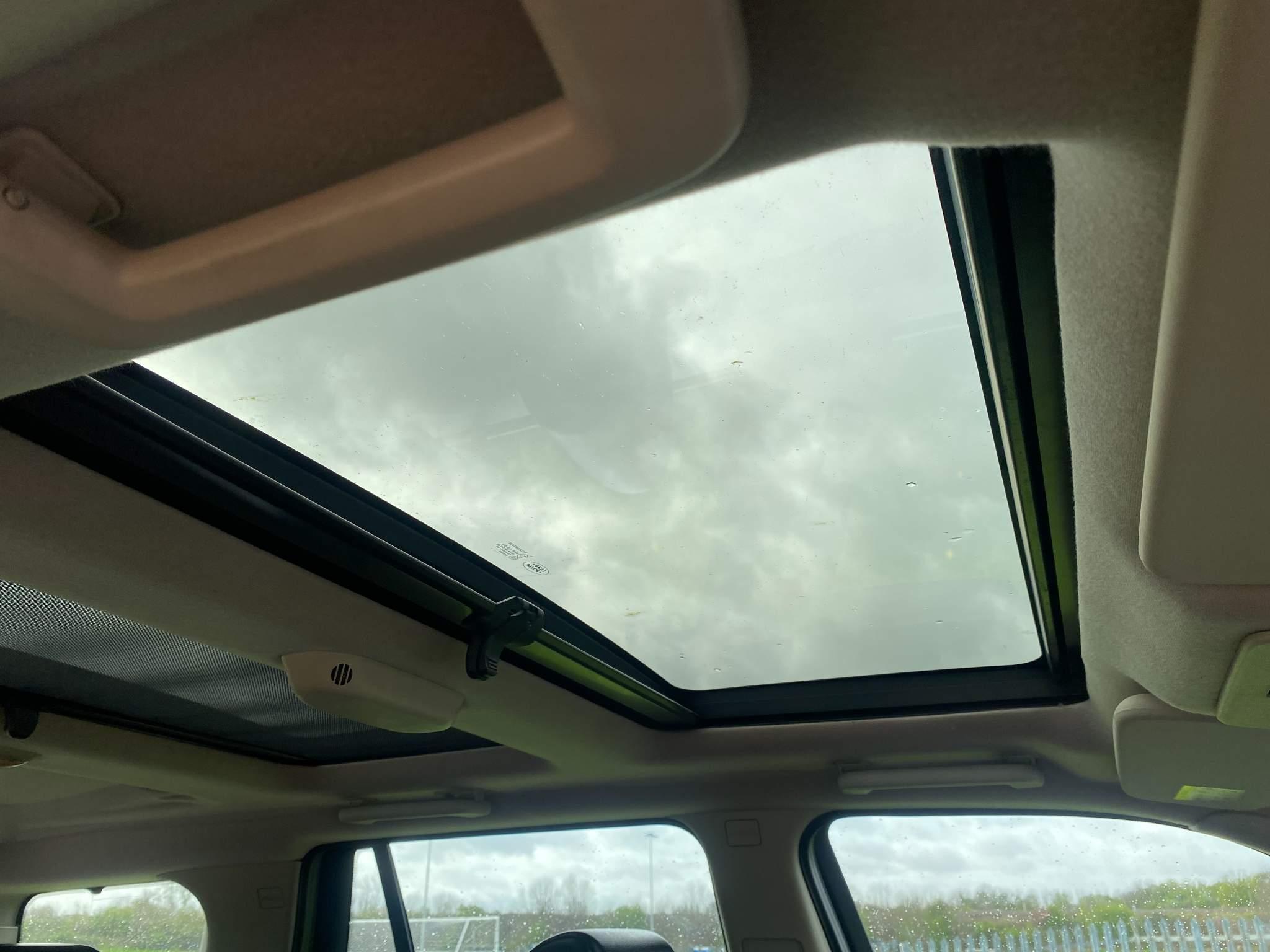 Land Rover Freelander 2 2.2 TD4 HSE Auto 4WD Euro 4 5dr 5dr Automatic 2025